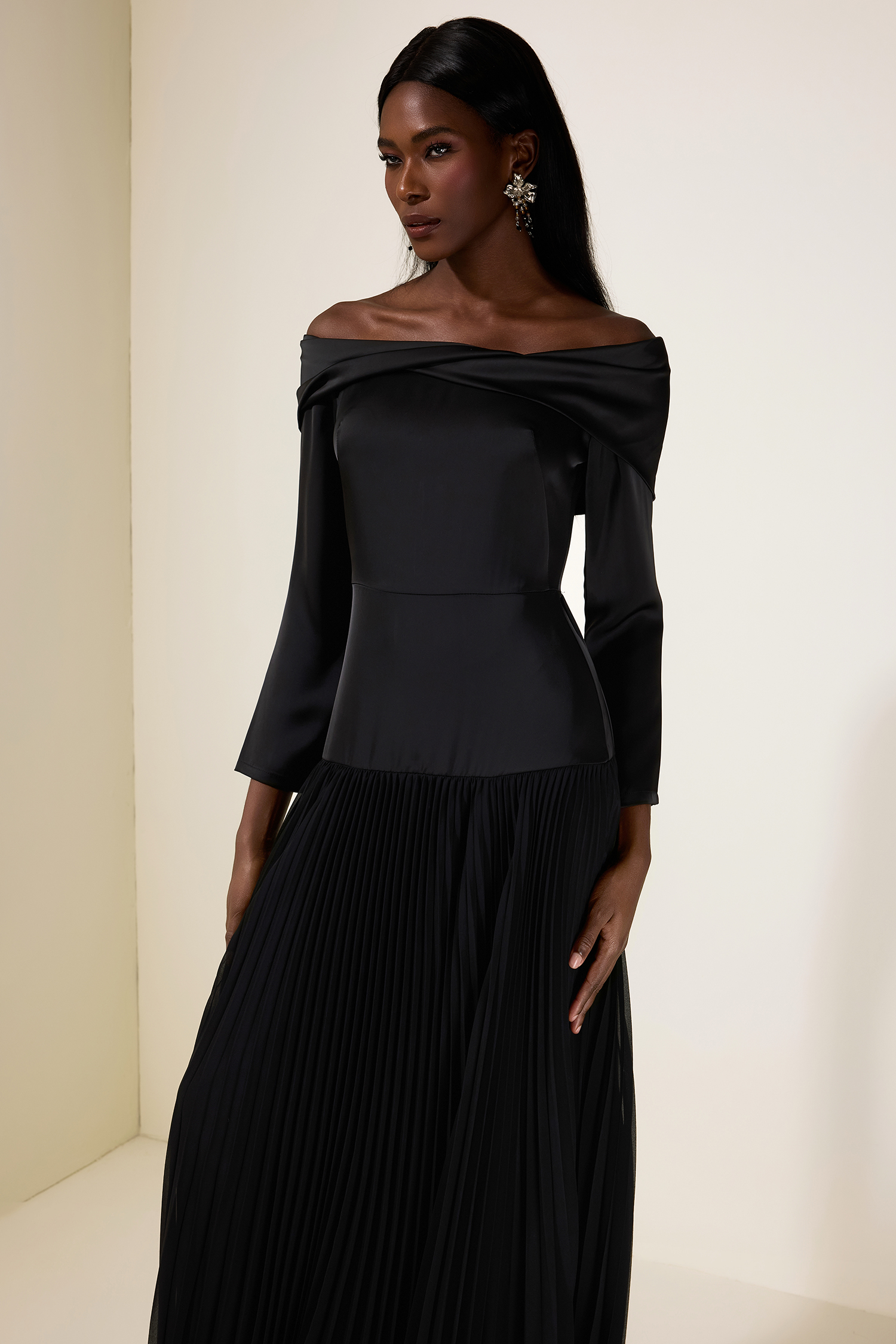 Satin Splicing Chiffon Pleat Maxi Dress