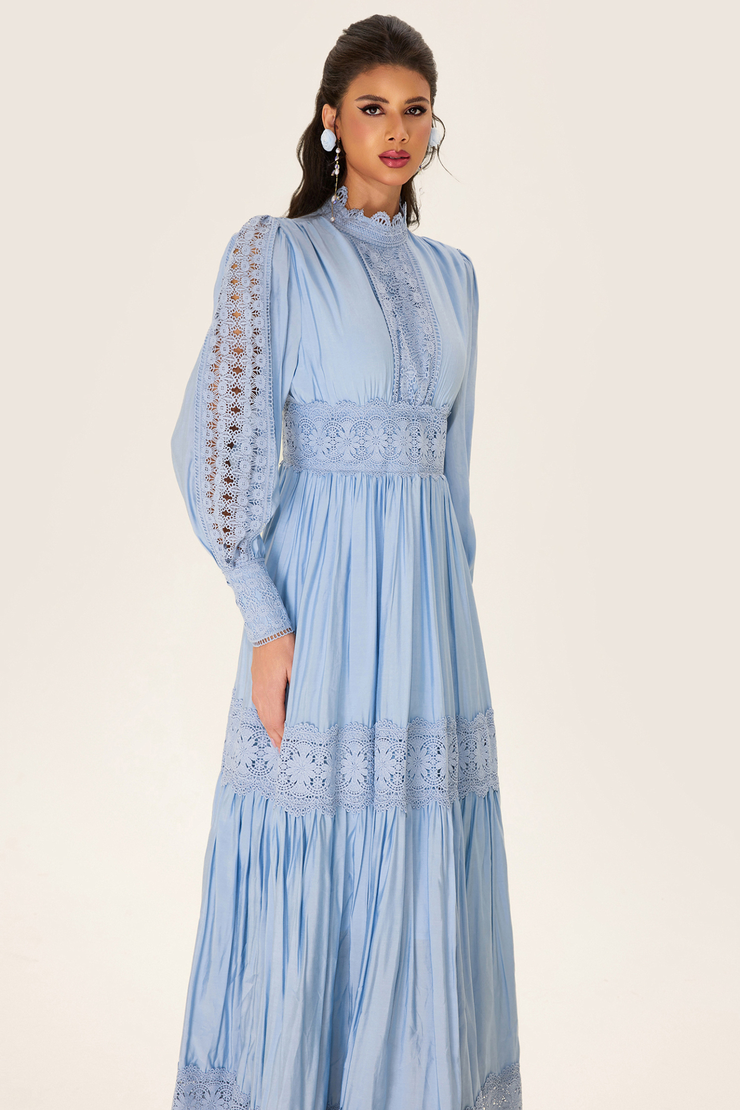 Lace Lantern Sleeve Solid Midi Dress