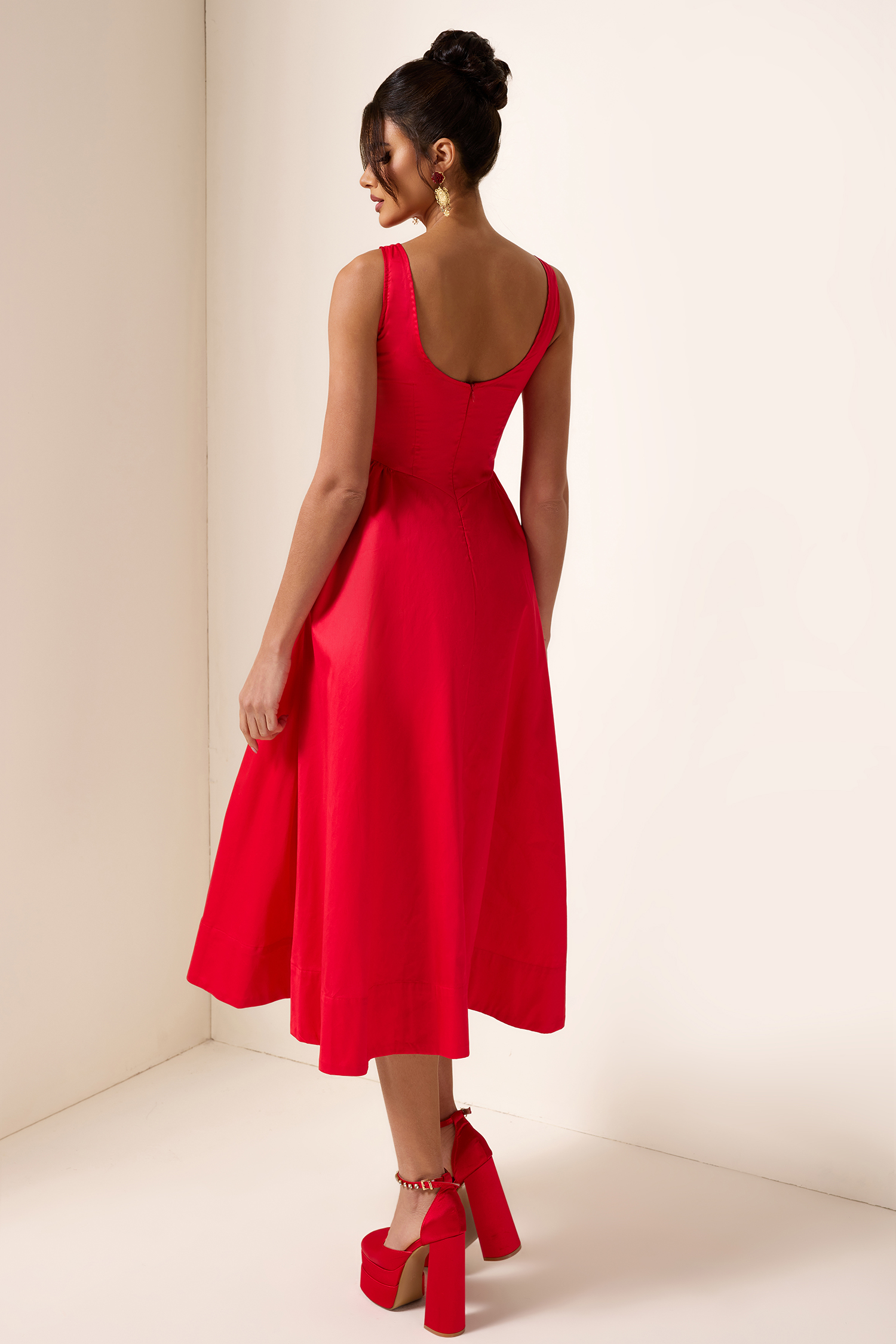 Solid Sleeveless Pocket Midi Dress