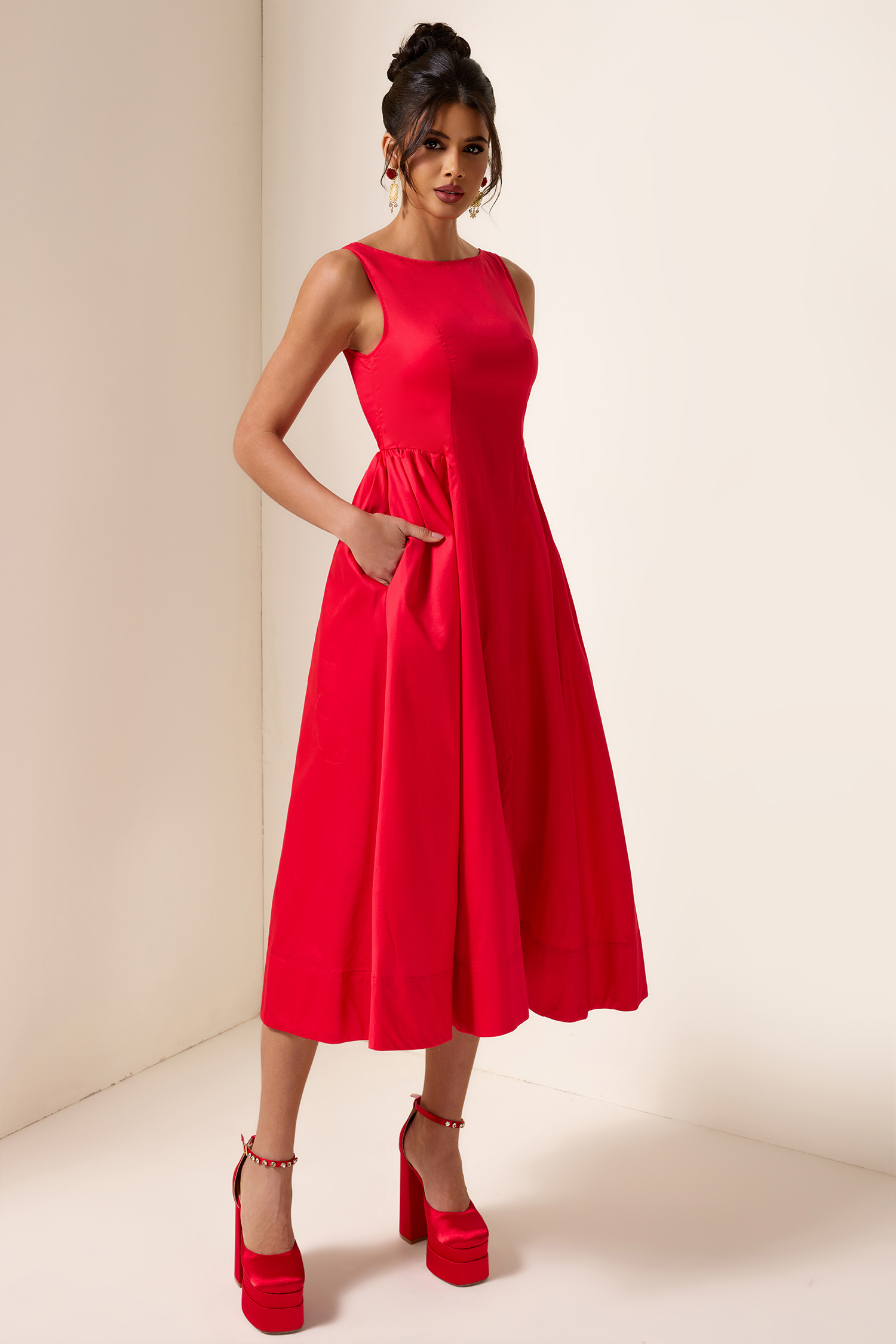Solid Sleeveless Pocket Midi Dress