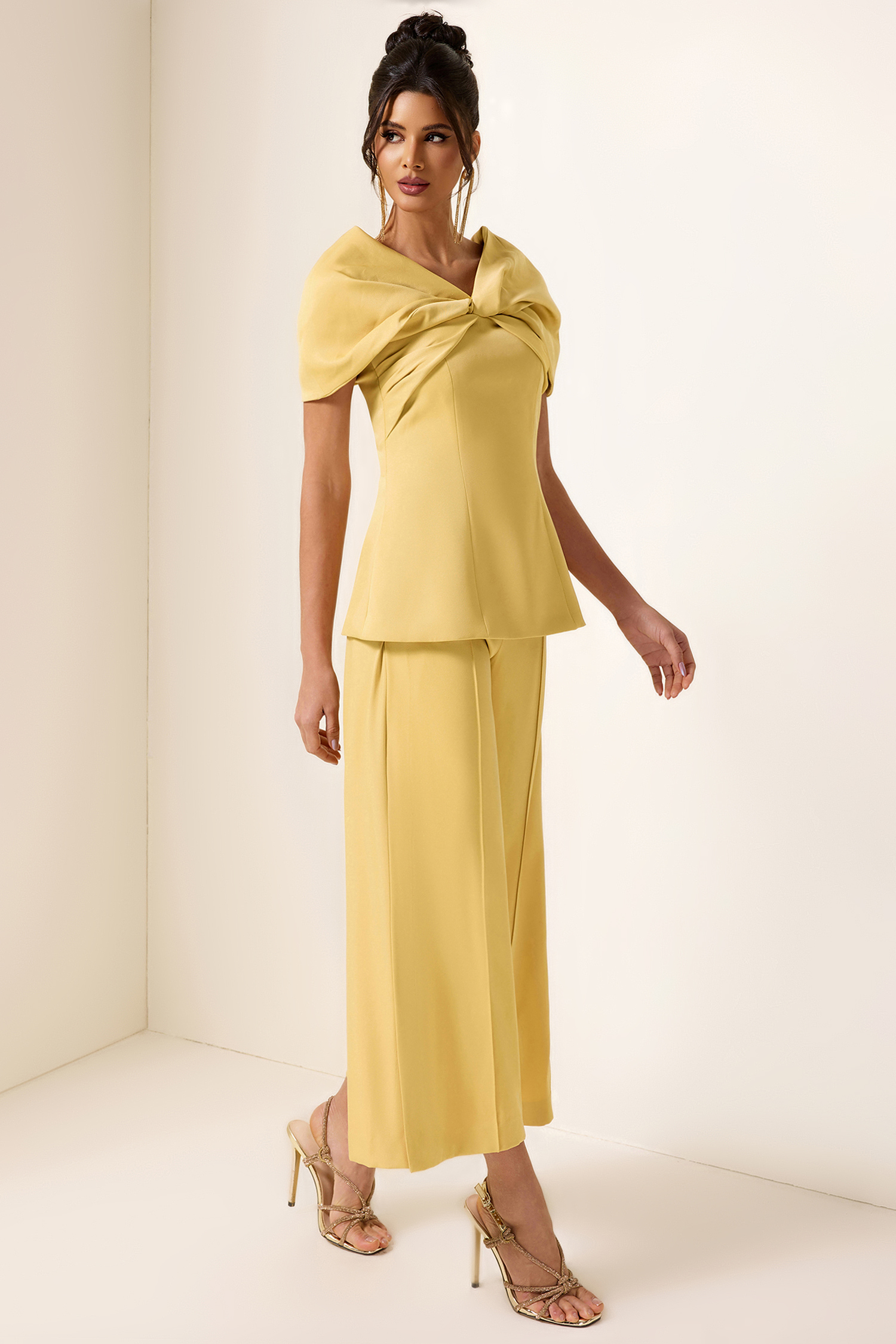 Knotted V-Neck Solid Top & High Waist Loose Pants