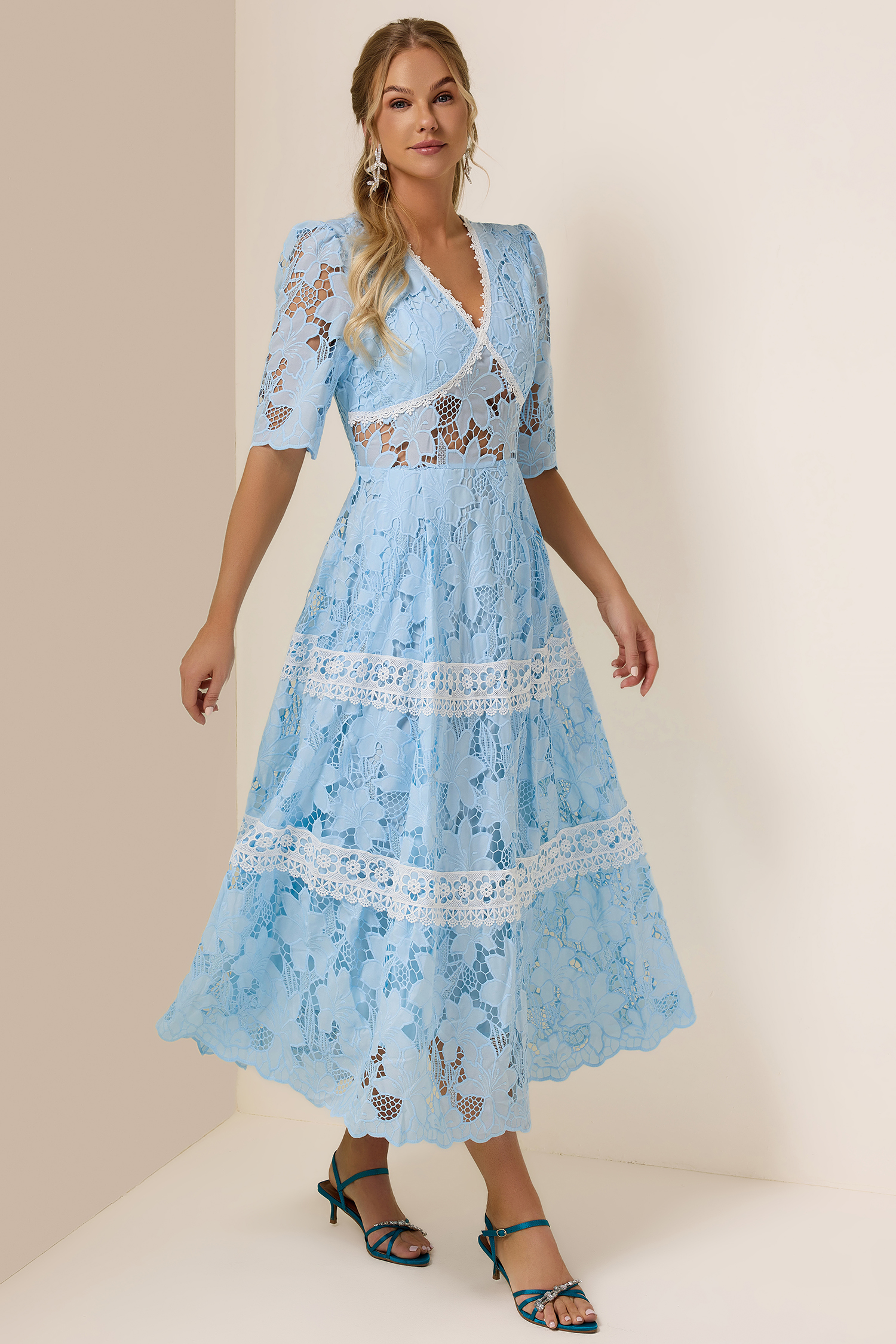 Lace Splicing V-Neck Midi Dress