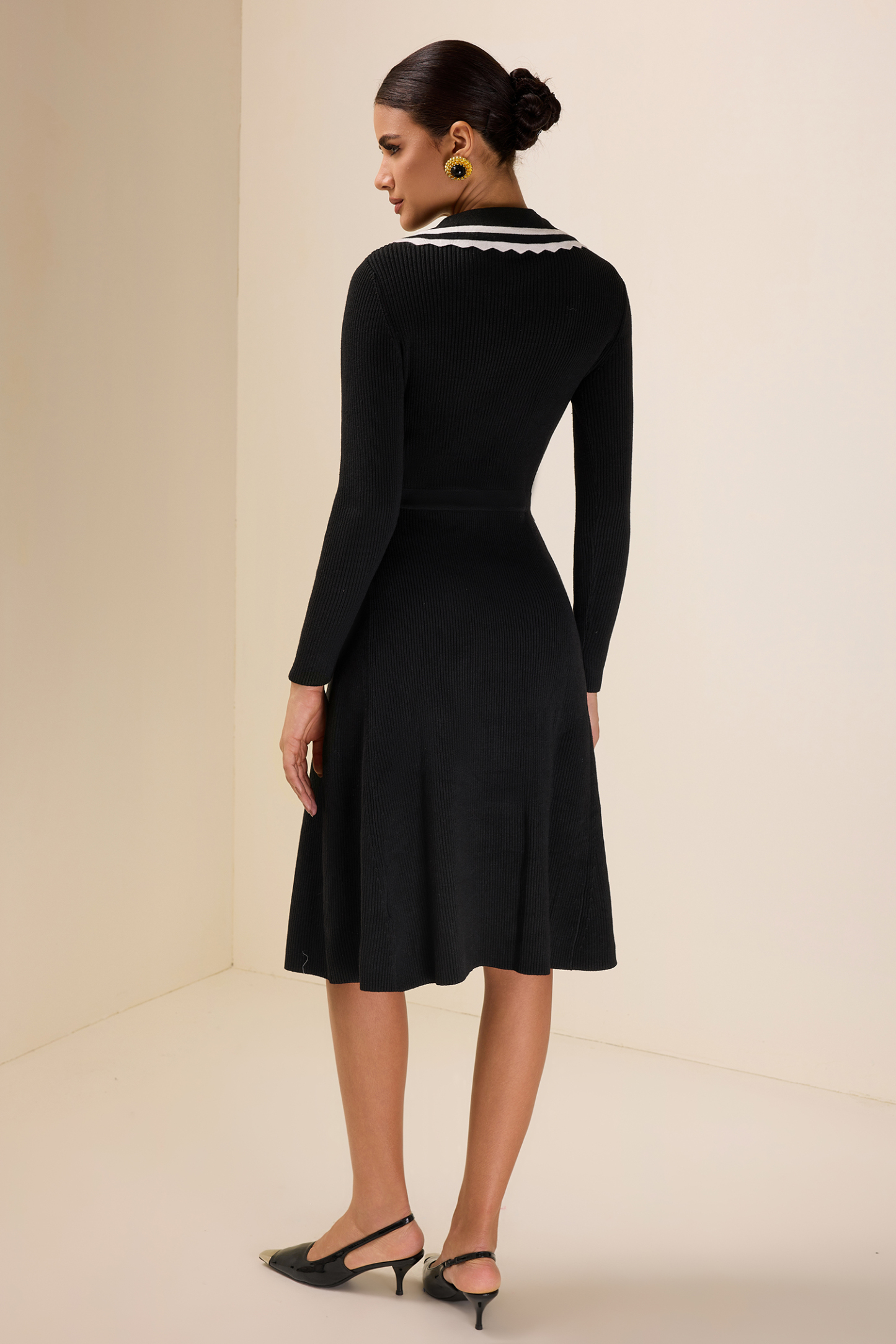 Knit Contrast Color Long Sleeve Midi Dress