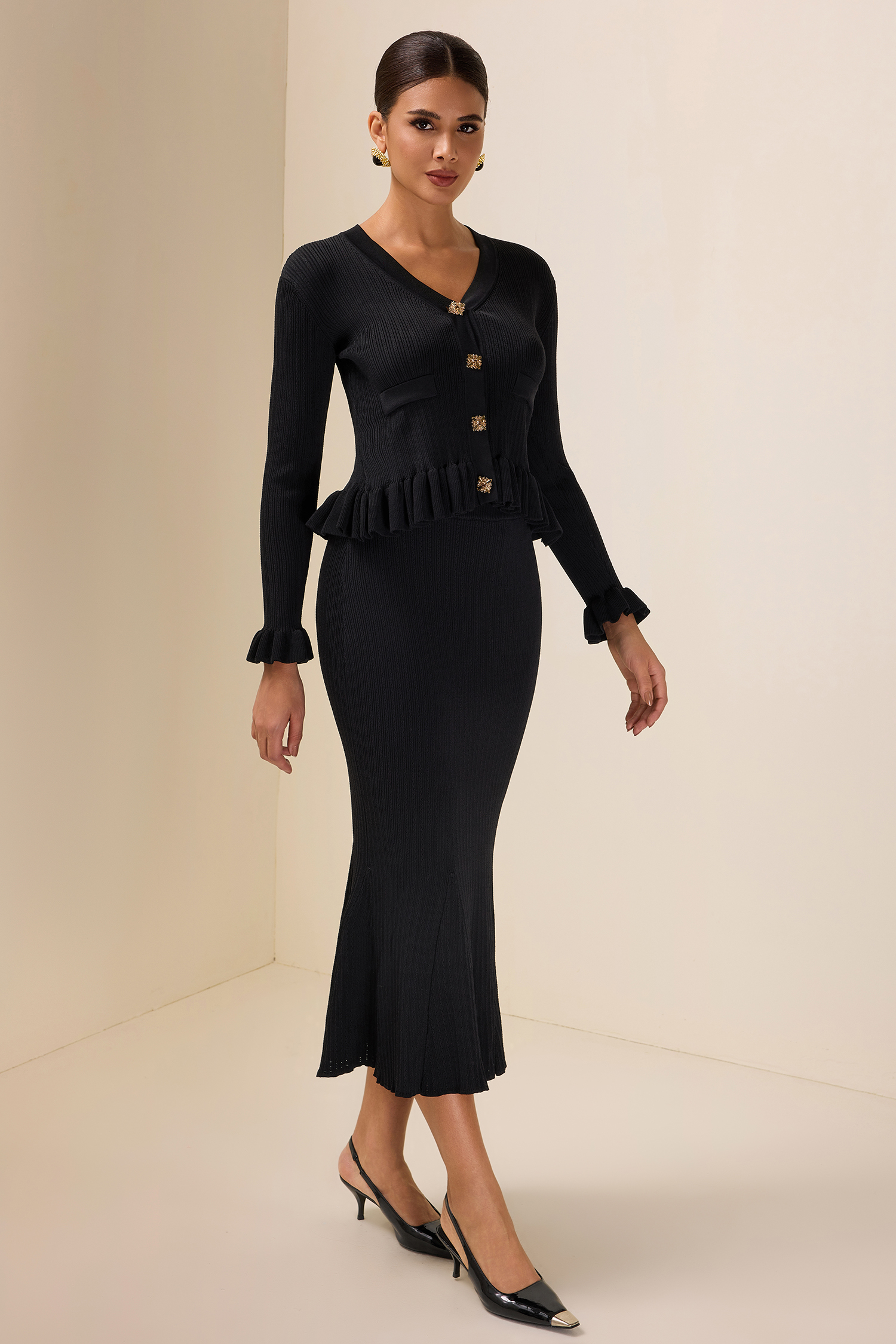 Solid Metal Button Top ＆ High Waist Knit Midi Skirt Set