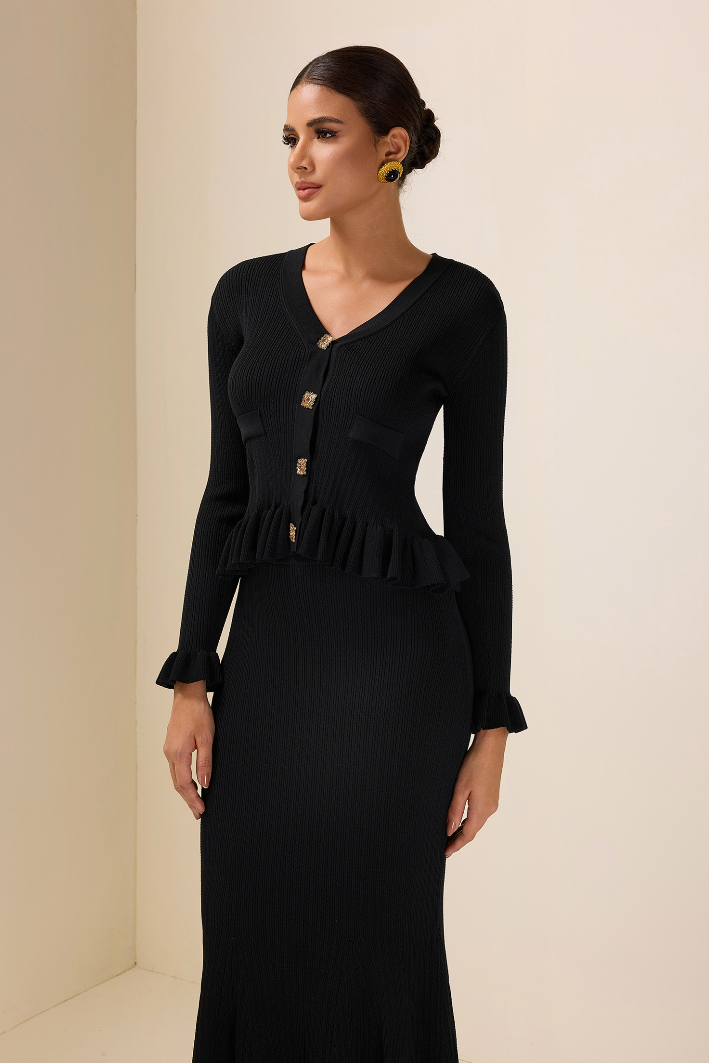 Solid Metal Button Top ＆ High Waist Knit Midi Skirt Set