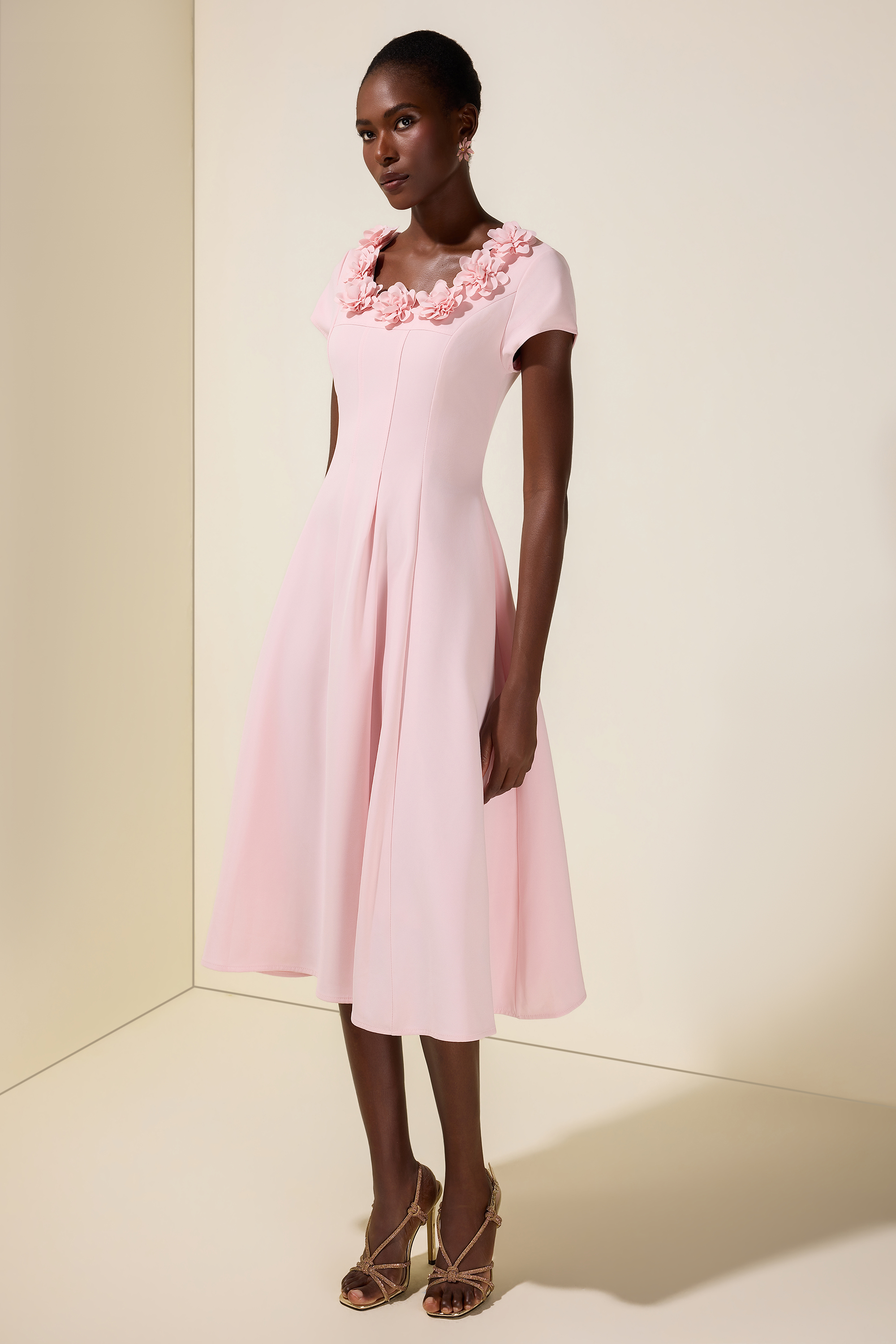 3D Flower Round Neck Midi Dress