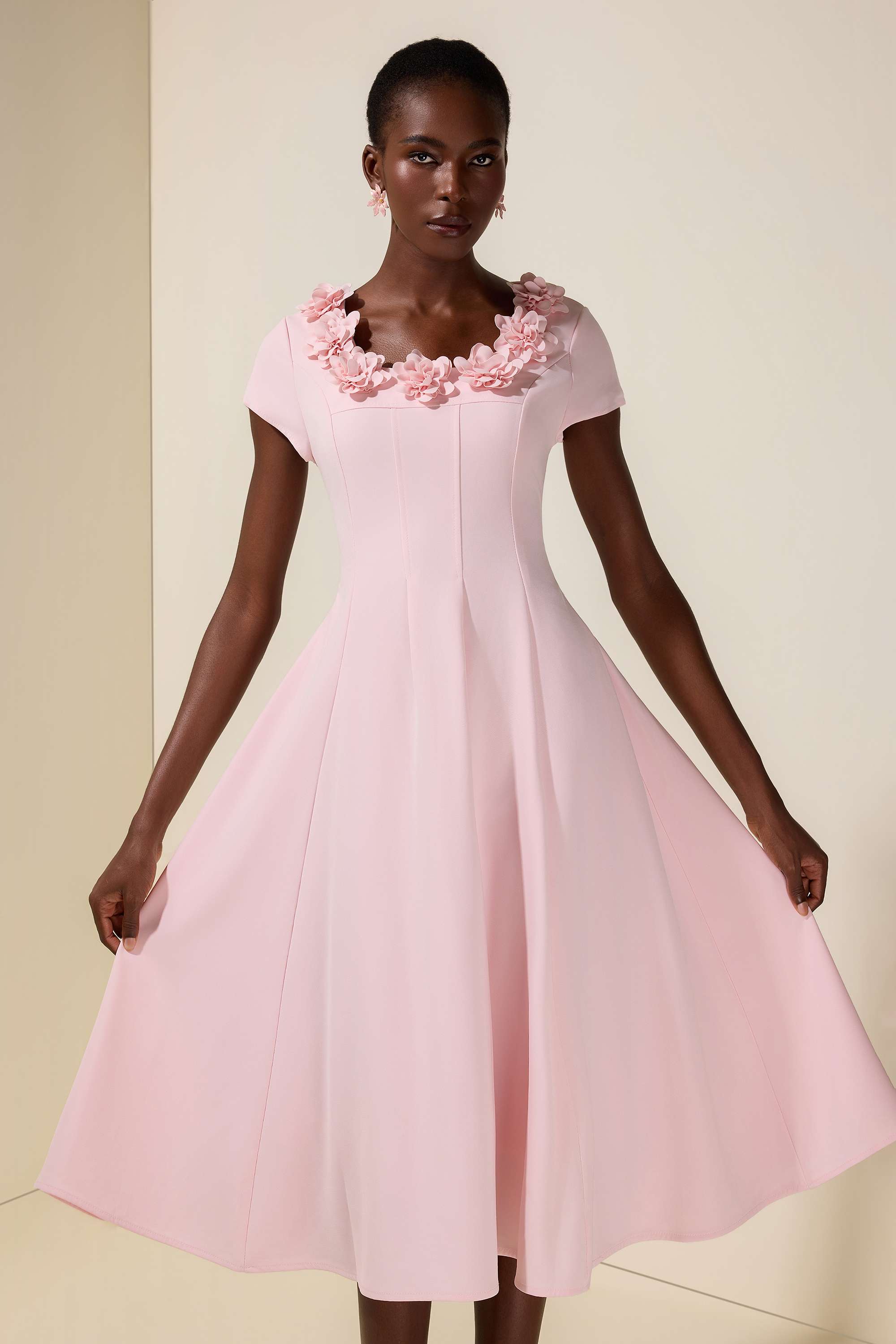 3D Flower Round Neck Midi Dress