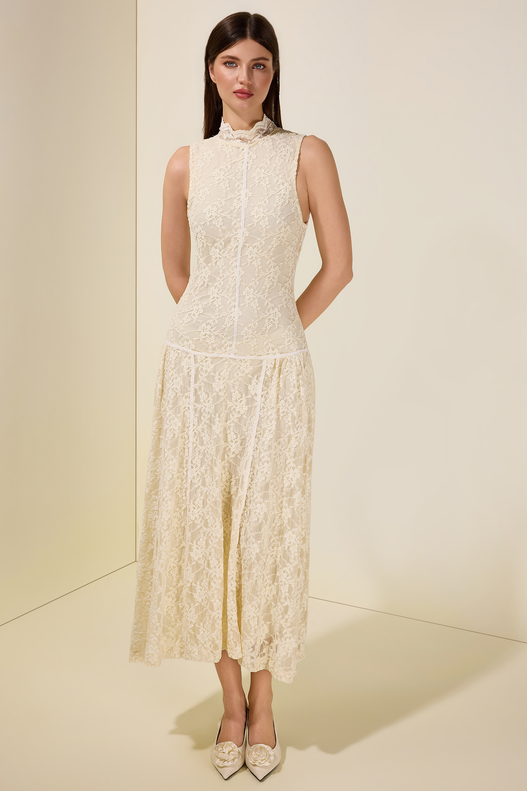 Lace Sleeveless Stand Collar Maxi Dress