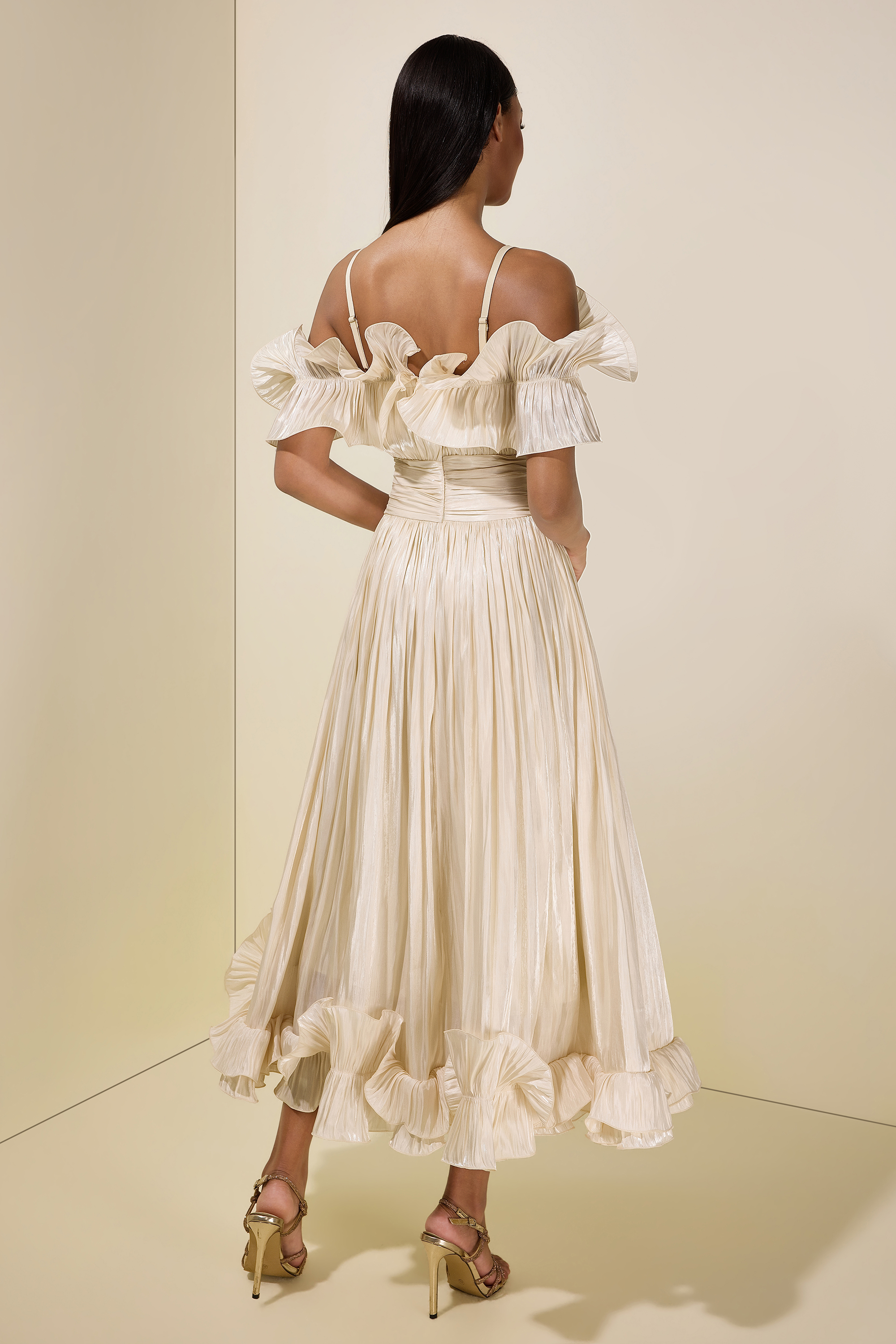 Ruffle Gathering Off Shoulder Midi Dress