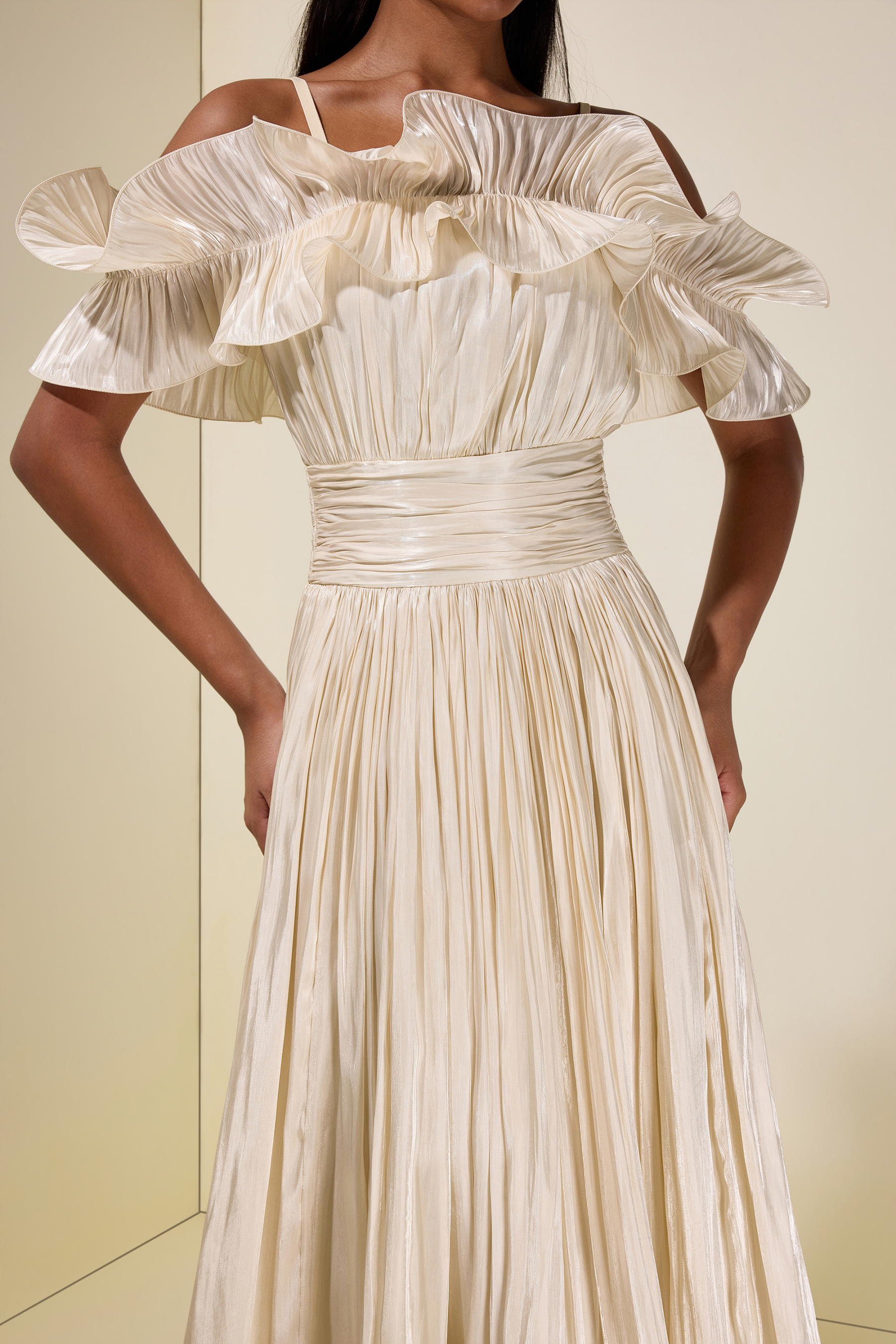Ruffle Gathering Off Shoulder Midi Dress