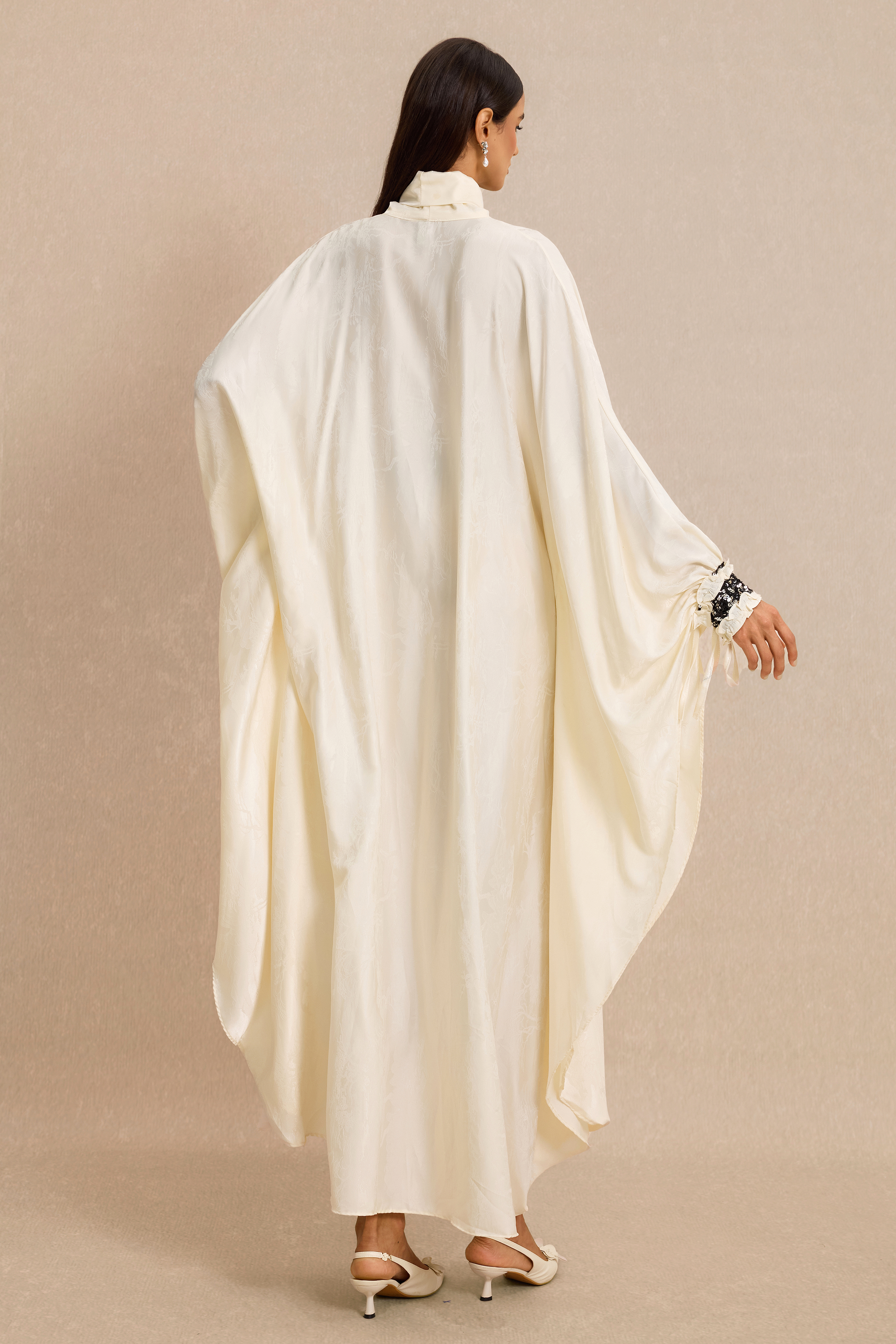 Jacquard Batwing Sleeve Lace-Up Maxi Dress