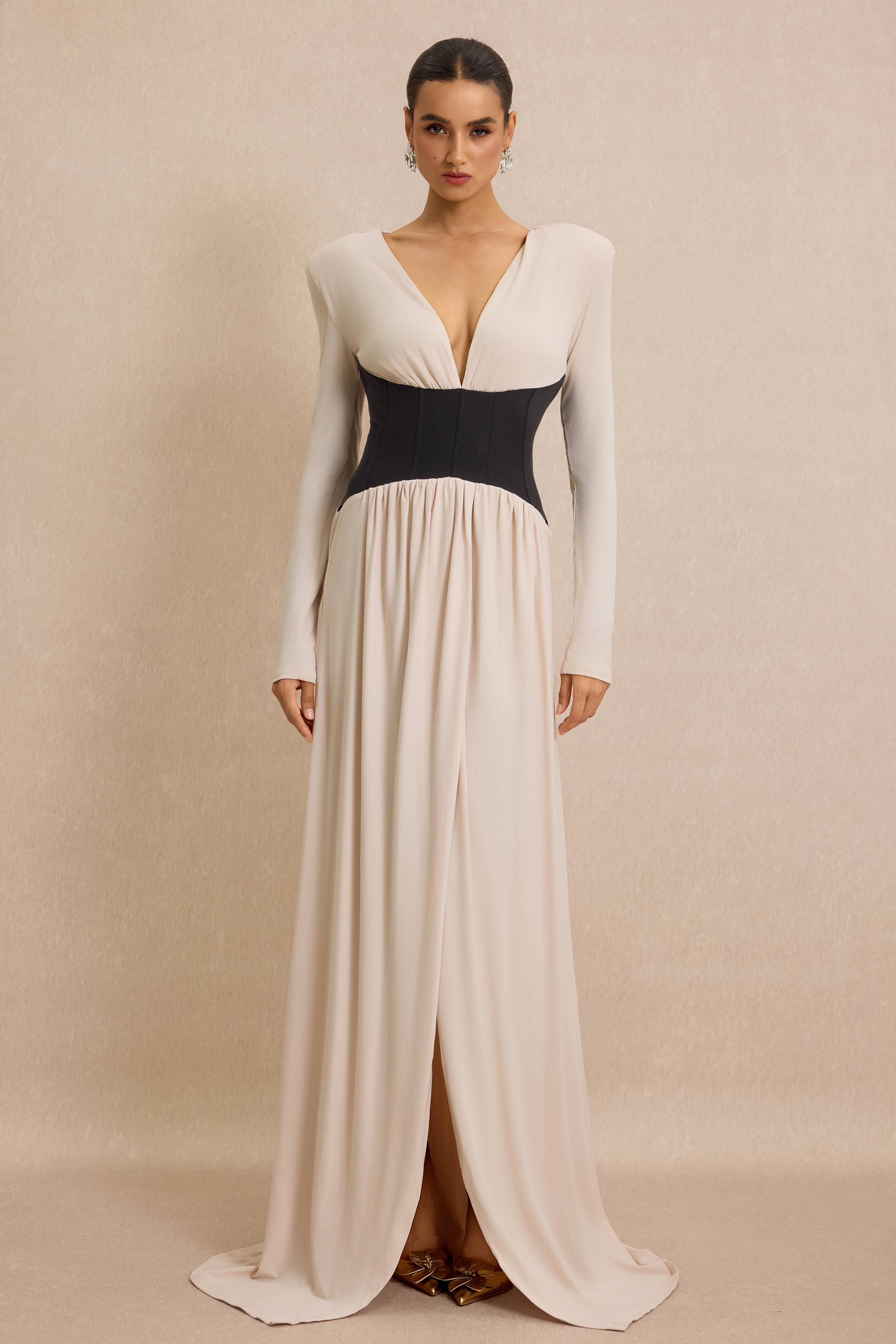 Contrast Color Gathering V-Neck Maxi Dress