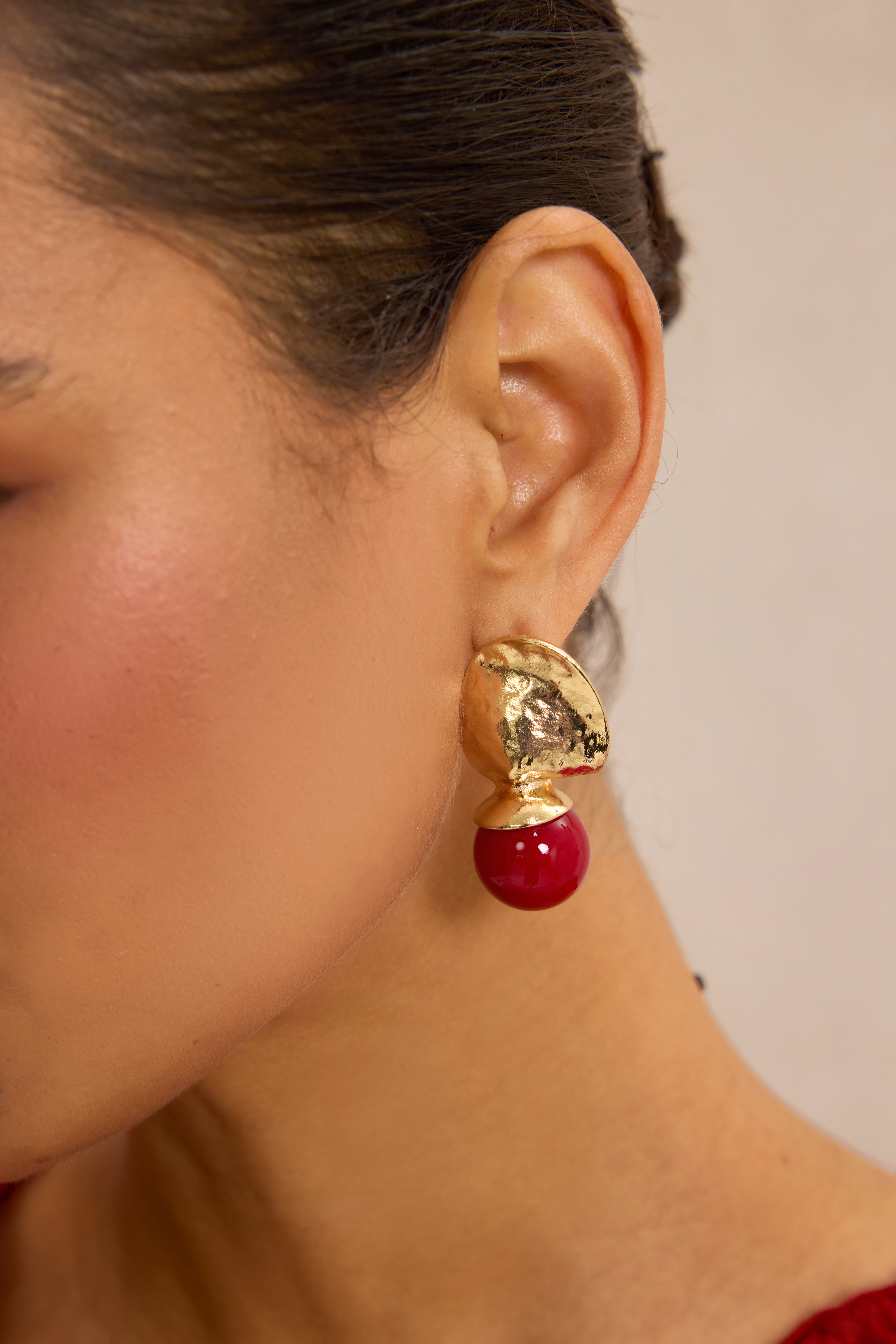 Hammered Gold Disc Red Bead Drop Earrings