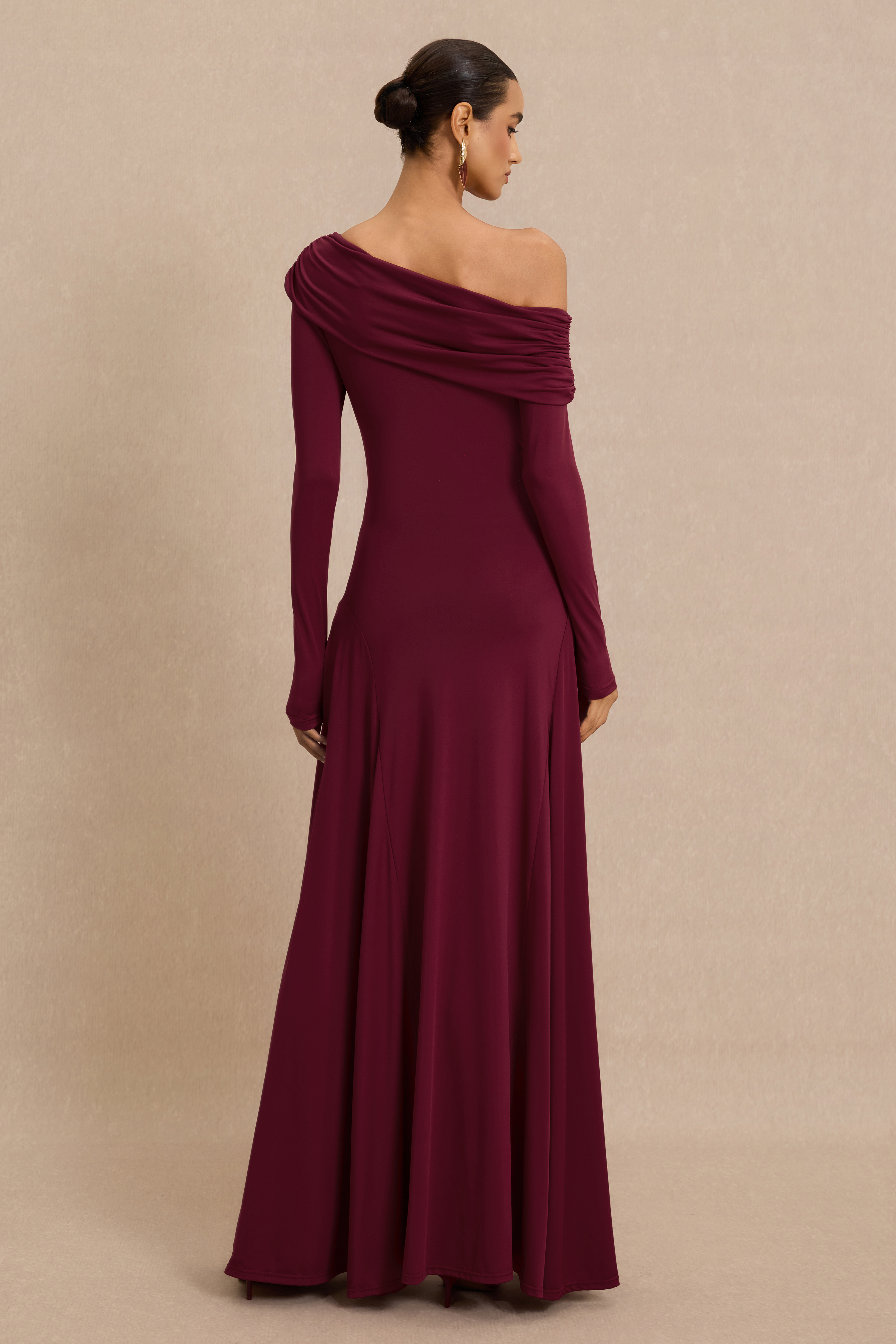 Solid Skew Collar Gathering Maxi Dress