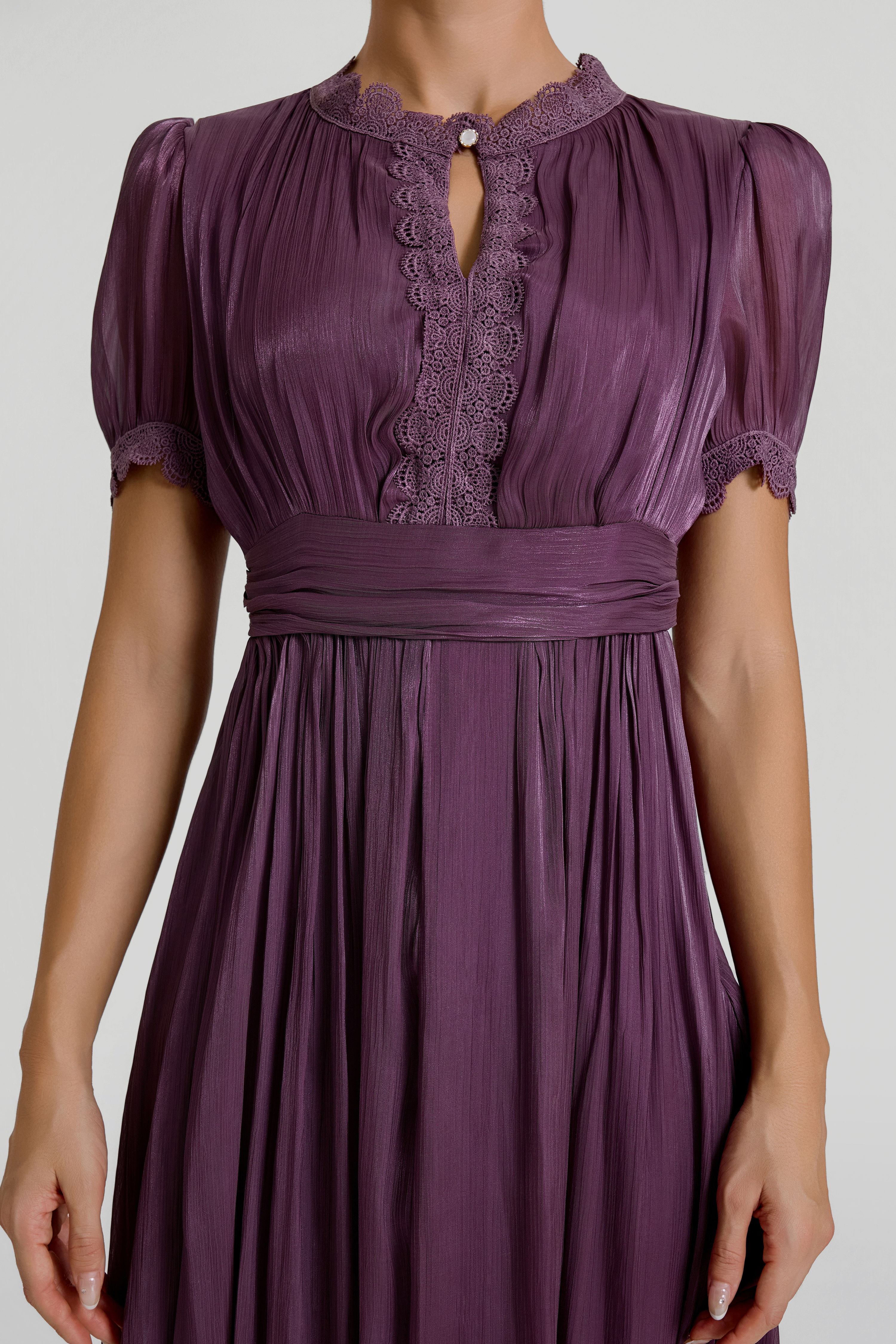 Lace Splicing Gathering Midi Dress