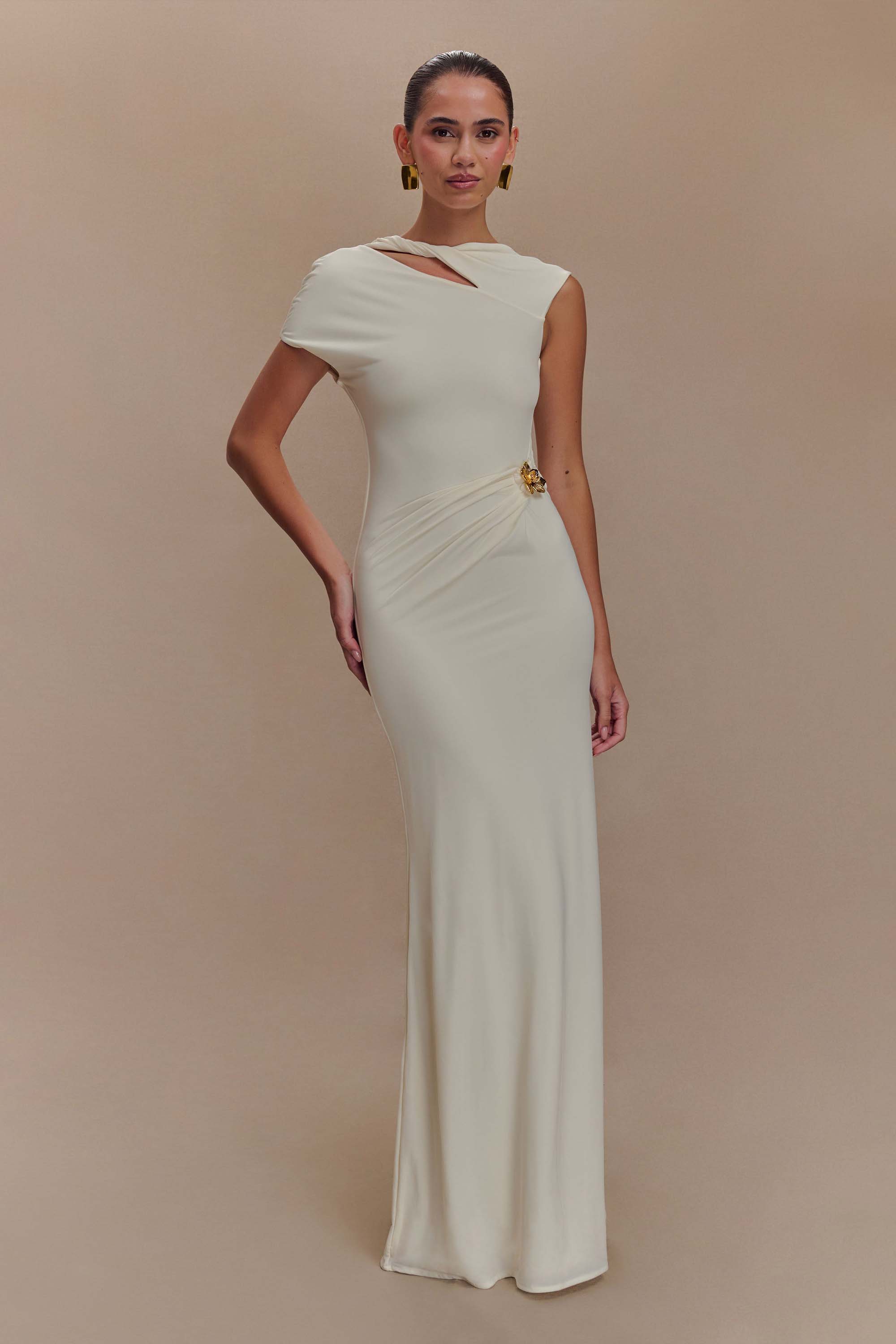 Metal Flower Cut-Out Gathering Maxi Dress