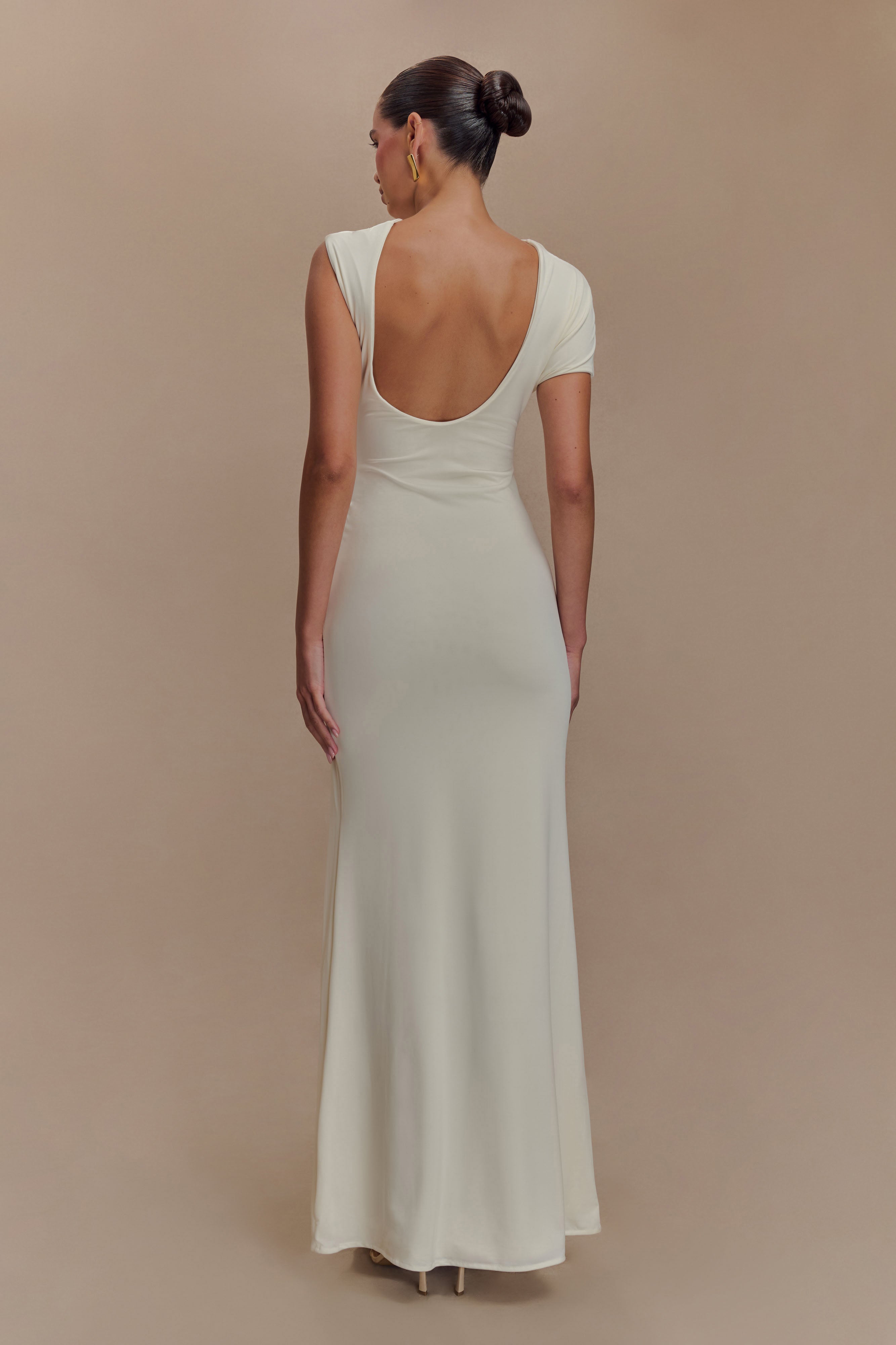 Metal Flower Cut-Out Gathering Maxi Dress