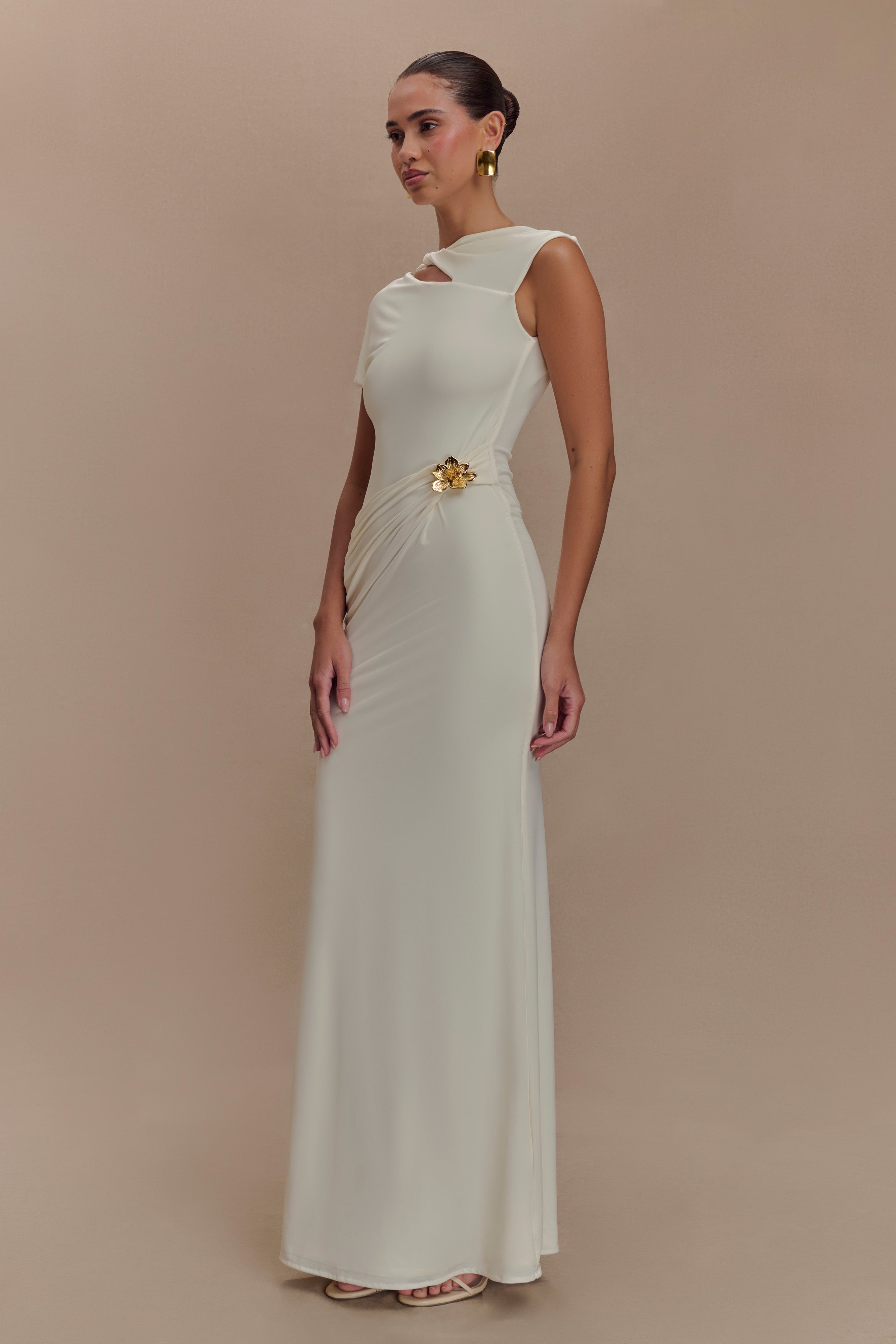 Metal Flower Cut-Out Gathering Maxi Dress