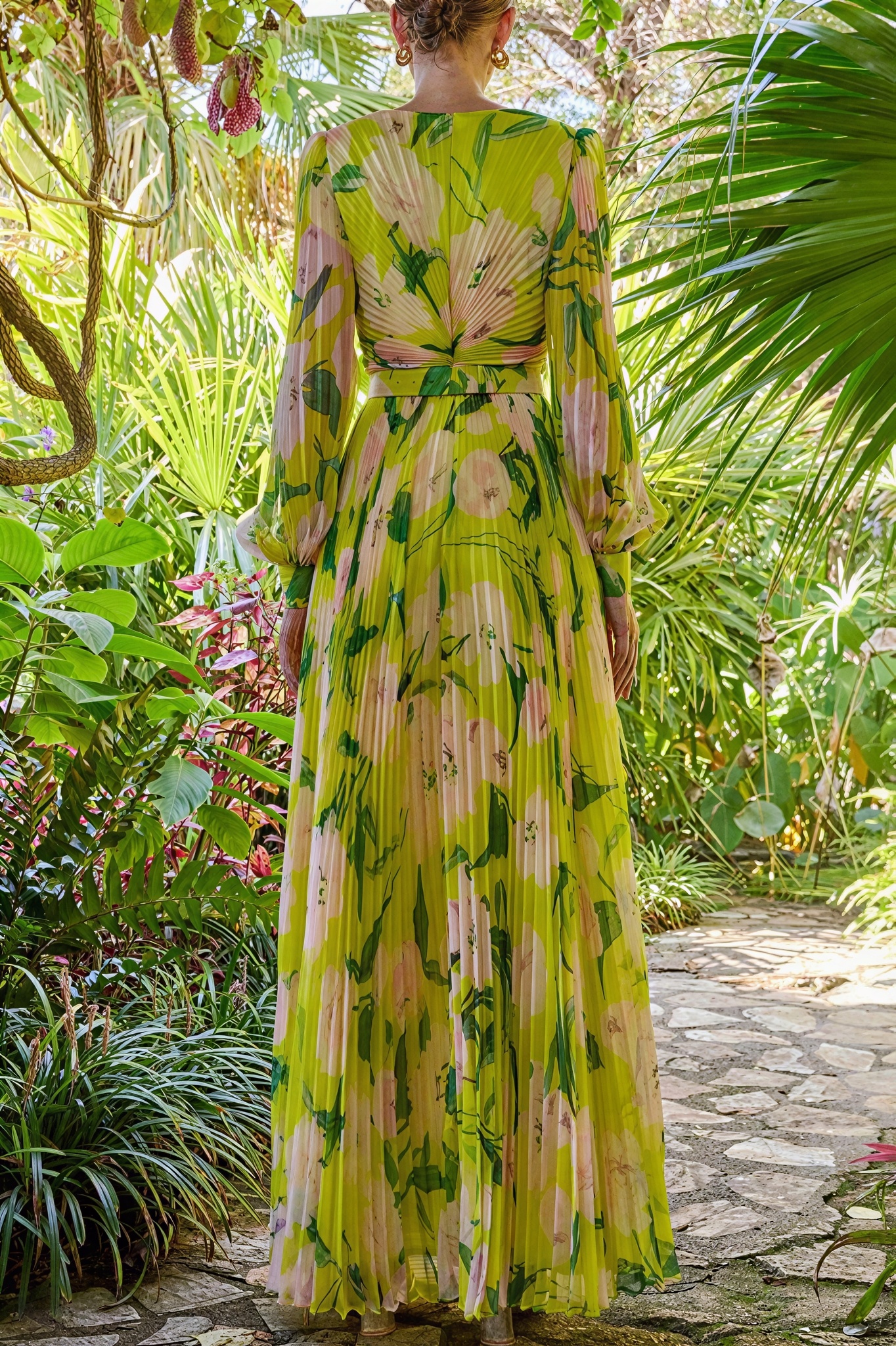 Floral V-Neck Pleated Midi Dress With Belt