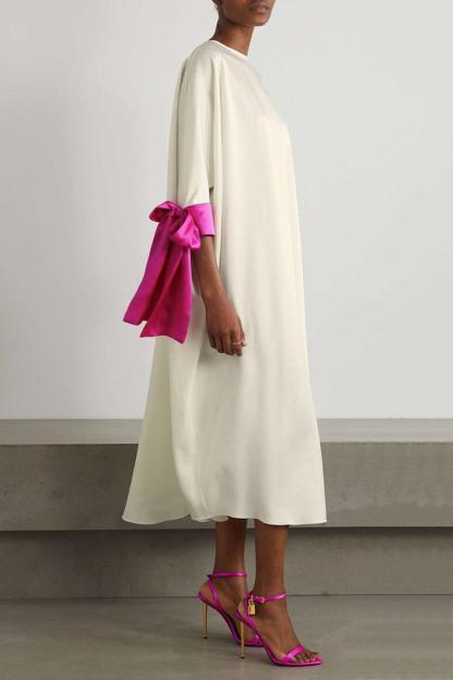 Contrast Color Bow Round Neck Midi Dress