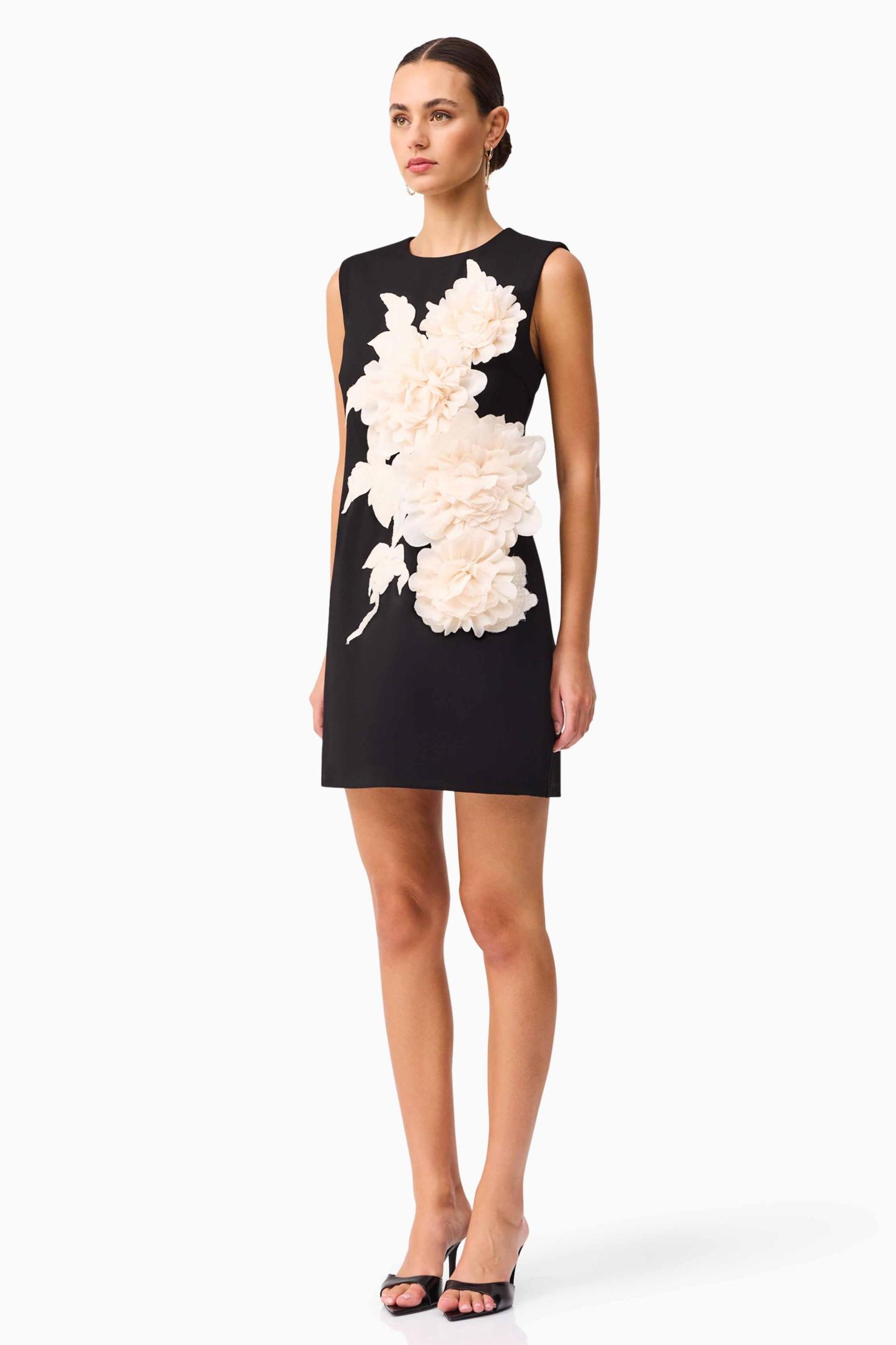 Contrast Color 3D Flower Round Neck Mini Dress