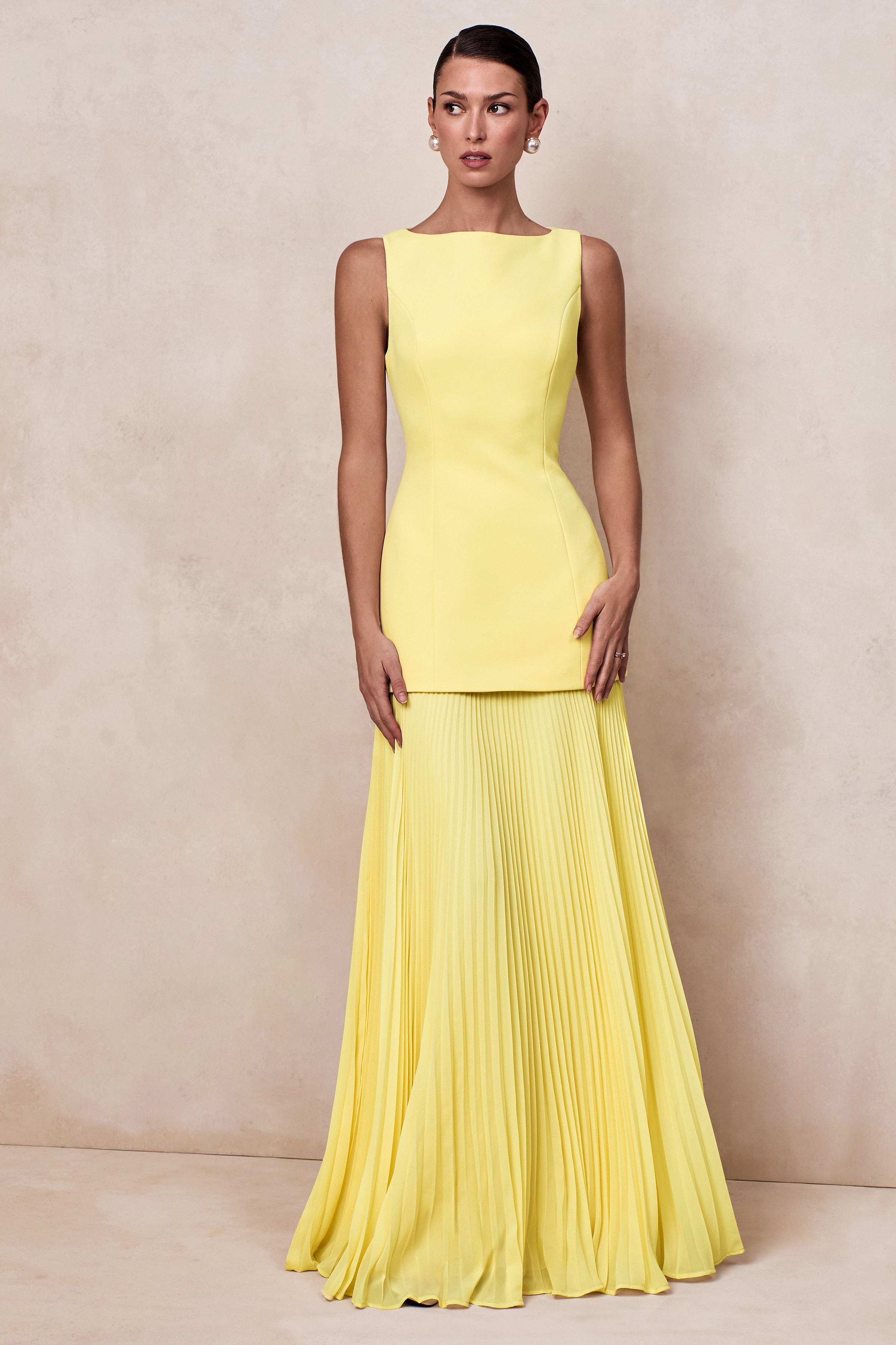Solid Pleated Sleeveless Maxi Dress