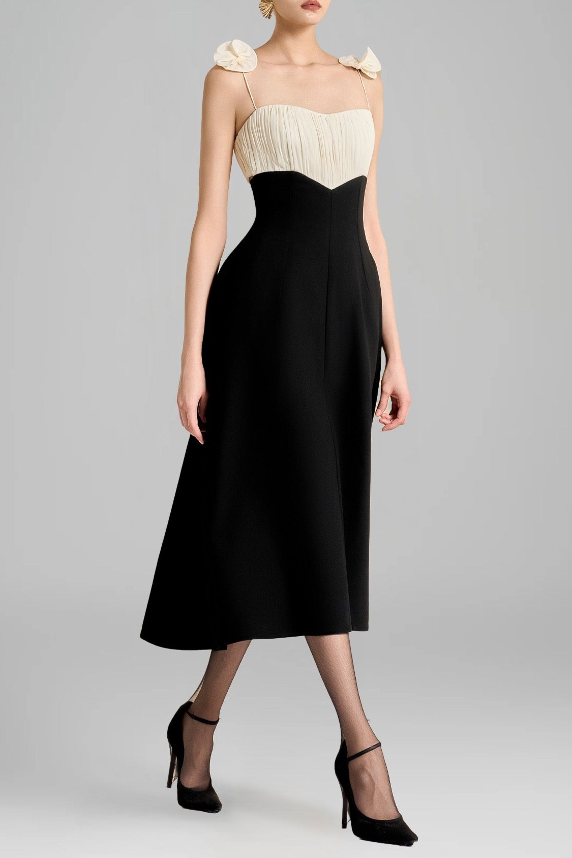 3D Flower Contrast Color Gathering Midi Dress