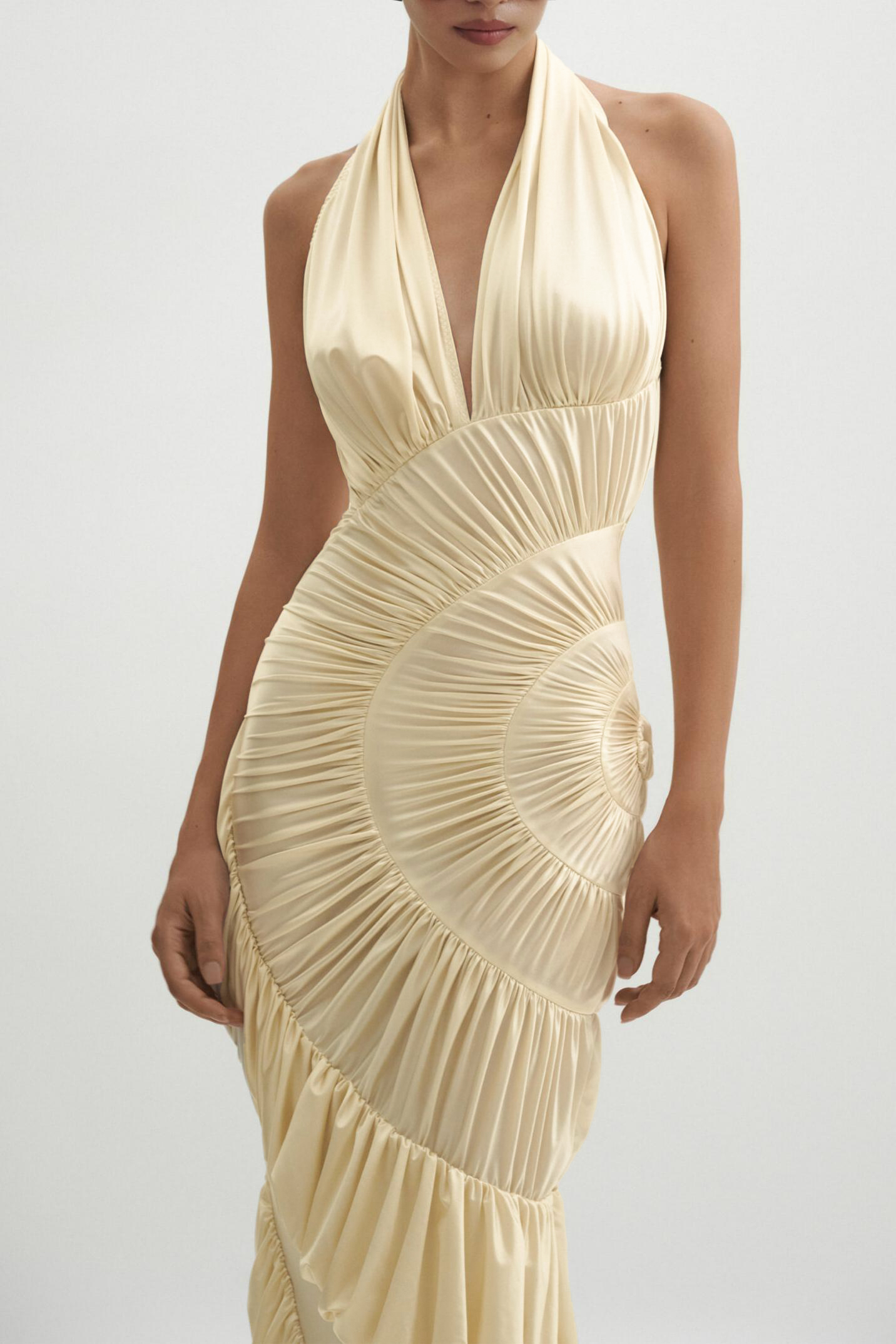 Halter Neck Gathering Ruffle Maxi Dress