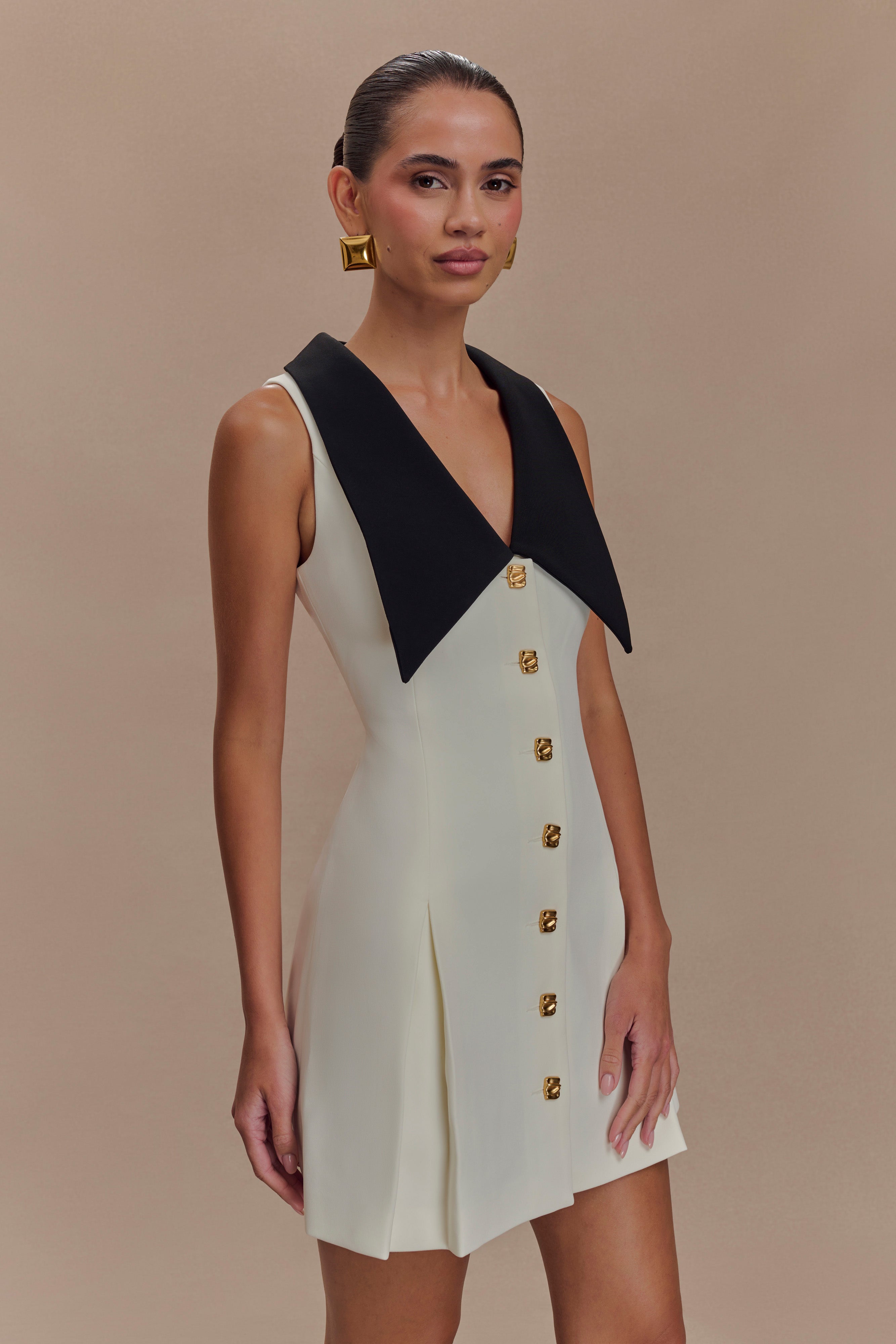 Shawl Collar Metallic Button Sleeveless Contrast Mini Dress