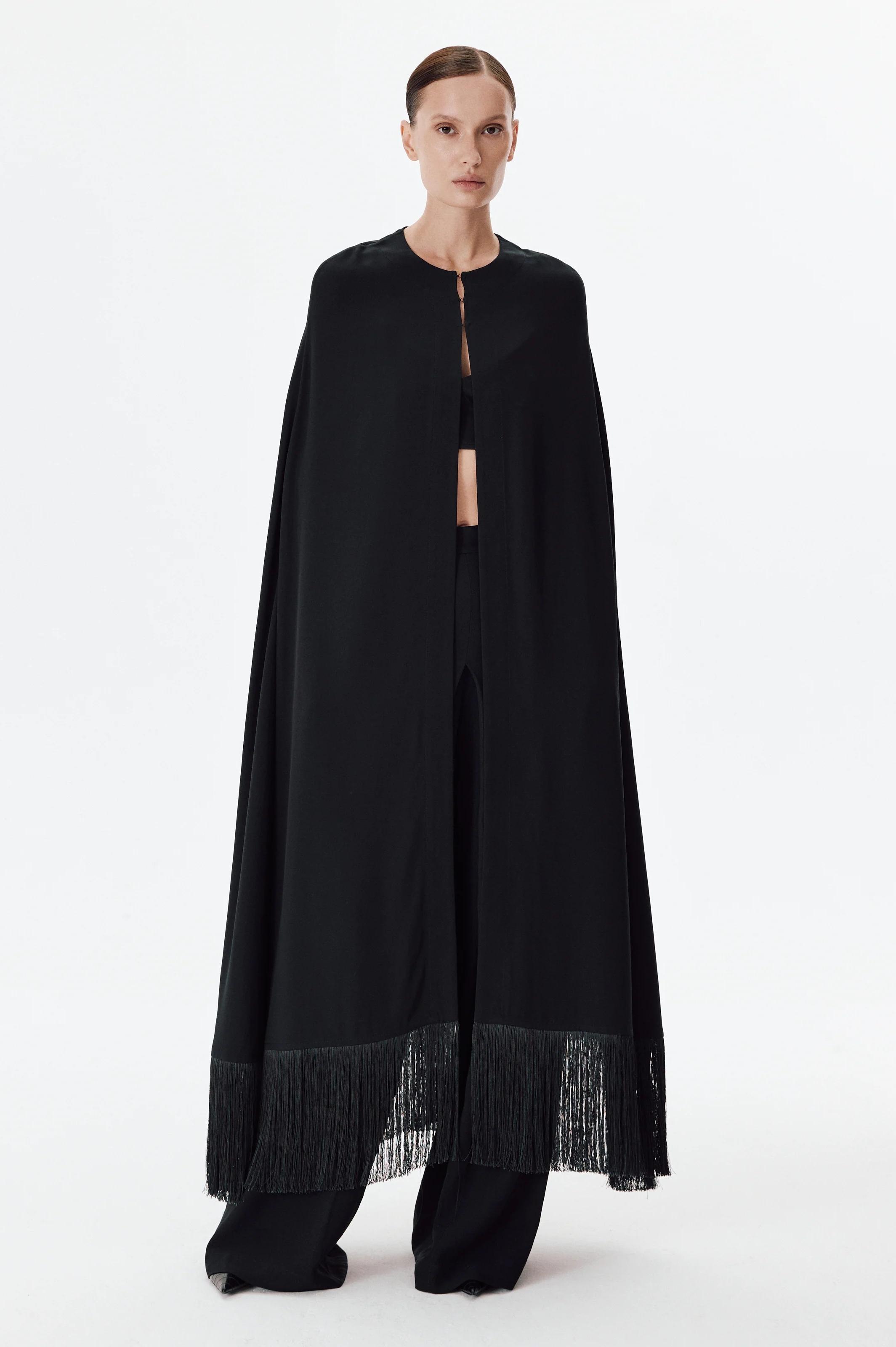  Solid Tassel Hem Long Cape