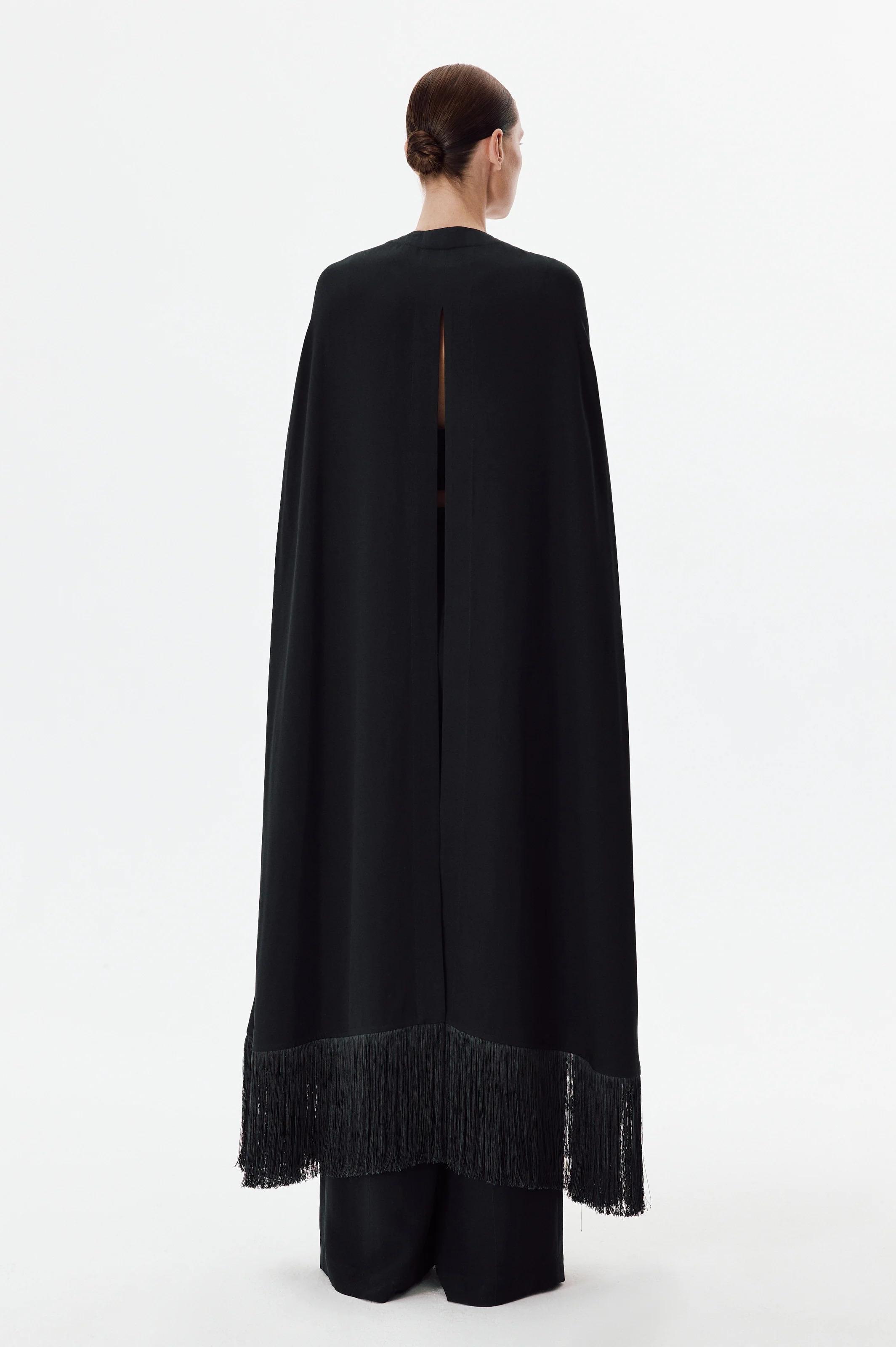  Solid Tassel Hem Long Cape