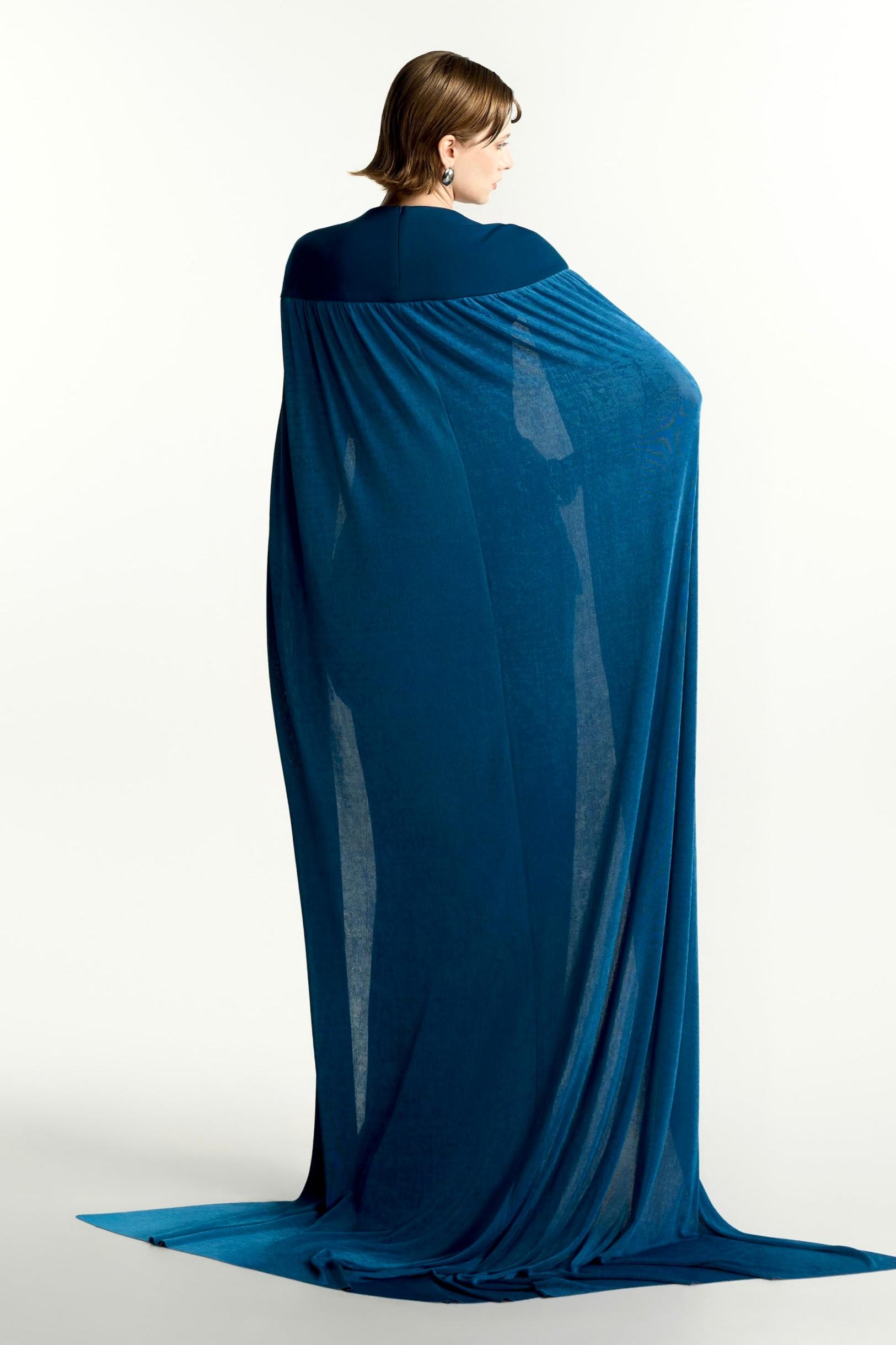 Gathering Strapless Maxi Dress With Cape