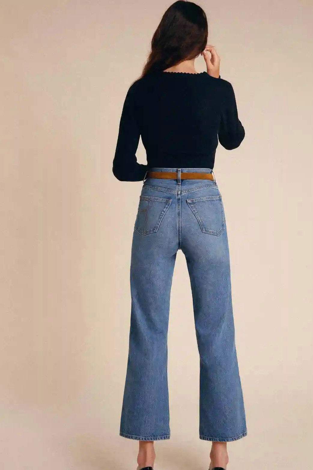 Knit Solid Long Sleeve V-Neck Top