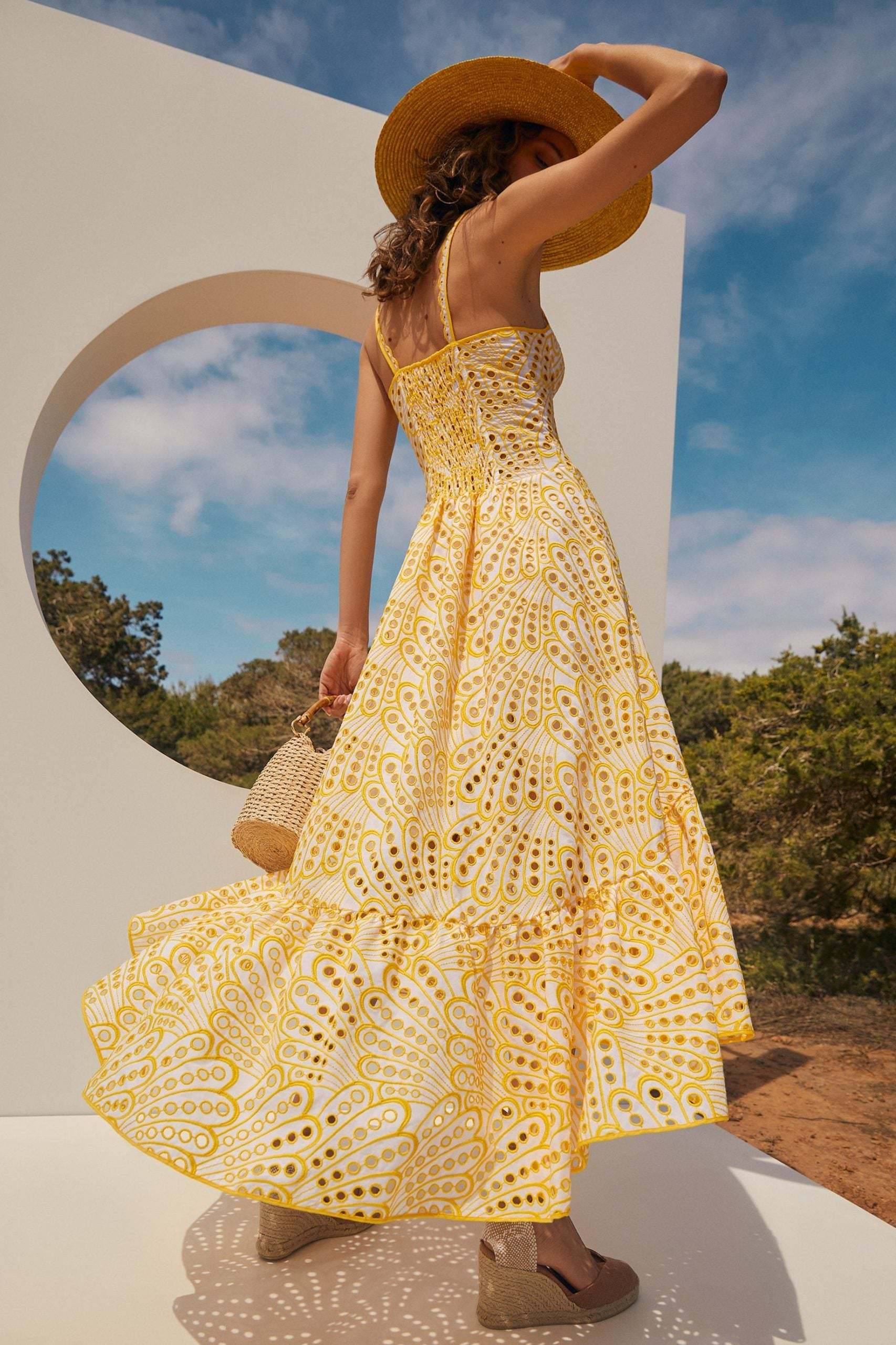 Lace Buttoned Ruffle Hem Cami Midi Dress Yellow – jardinvue