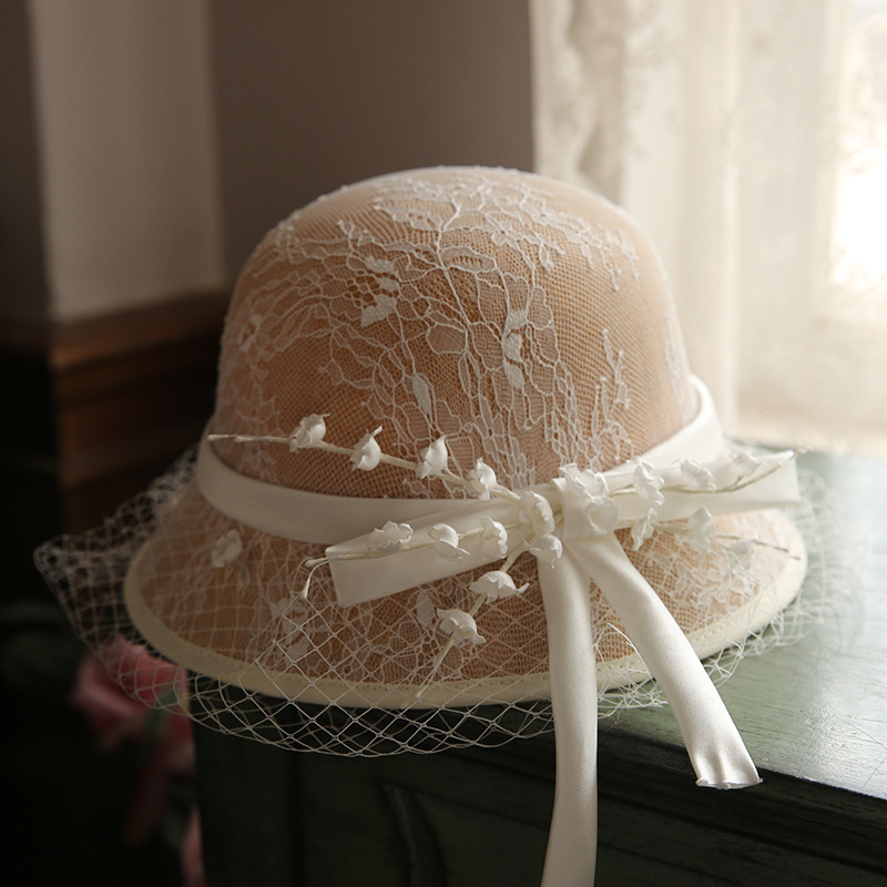 Elegant Lace Flower Hepburn Fisherman Hat
