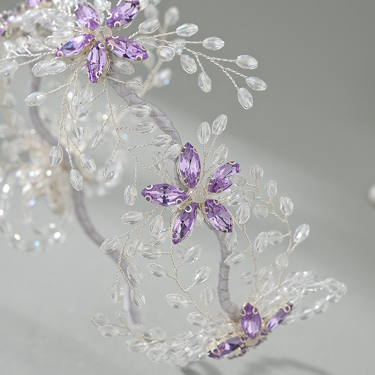 Sweet And Elegant Bridal Headband