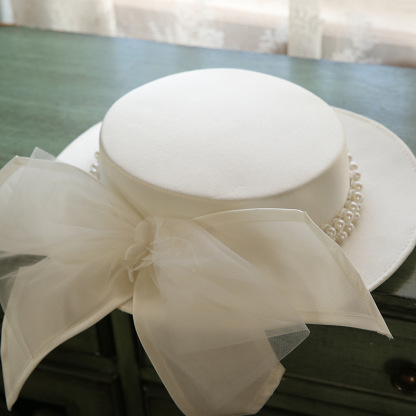 Women's French Elegant Pearl Flat Top Hat