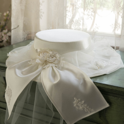 Women's White French Retro Forged Flat Top Hat