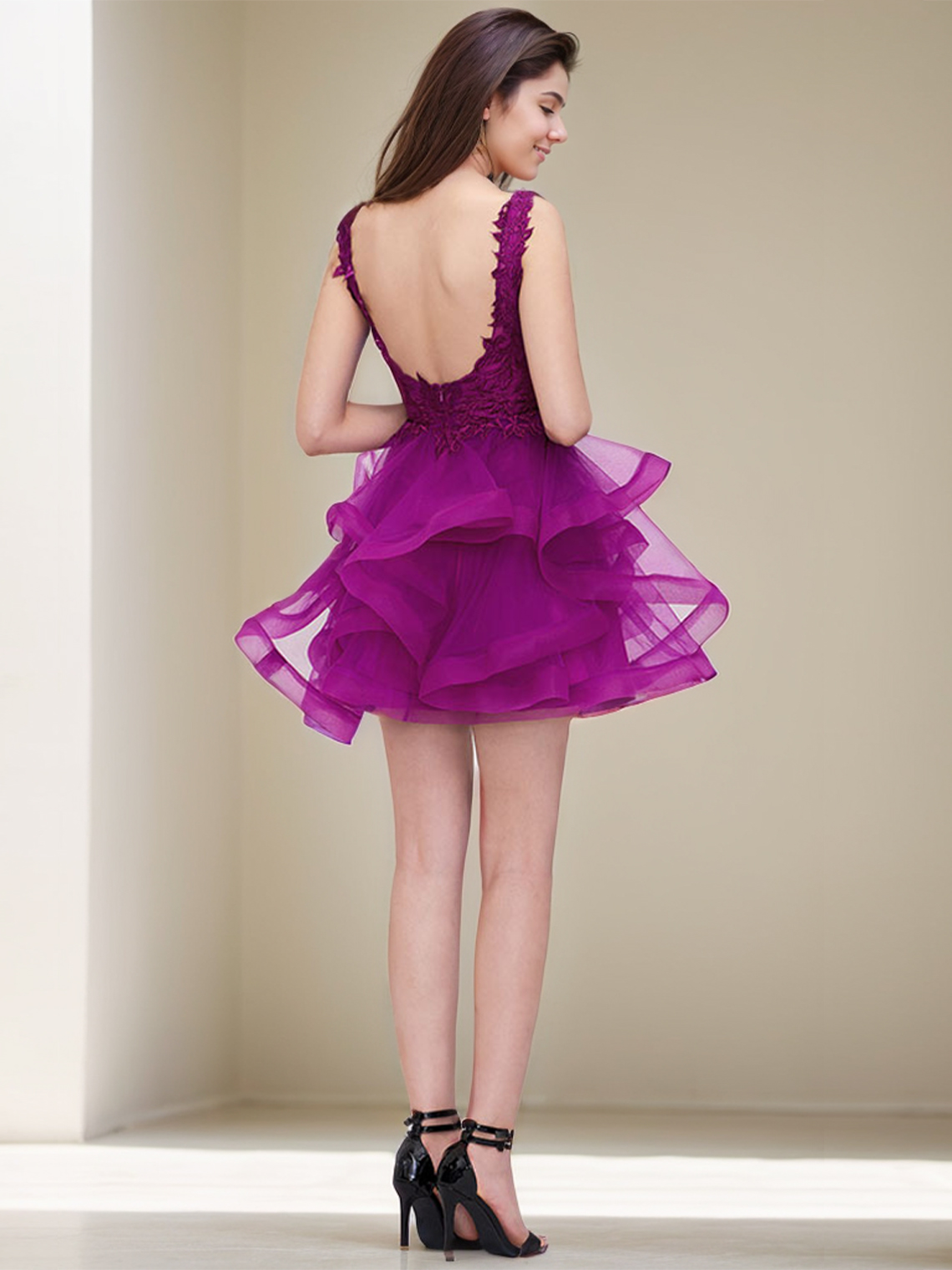 A-line/Princess V Neck Sleeveless With Appliqued Homecoming Dress