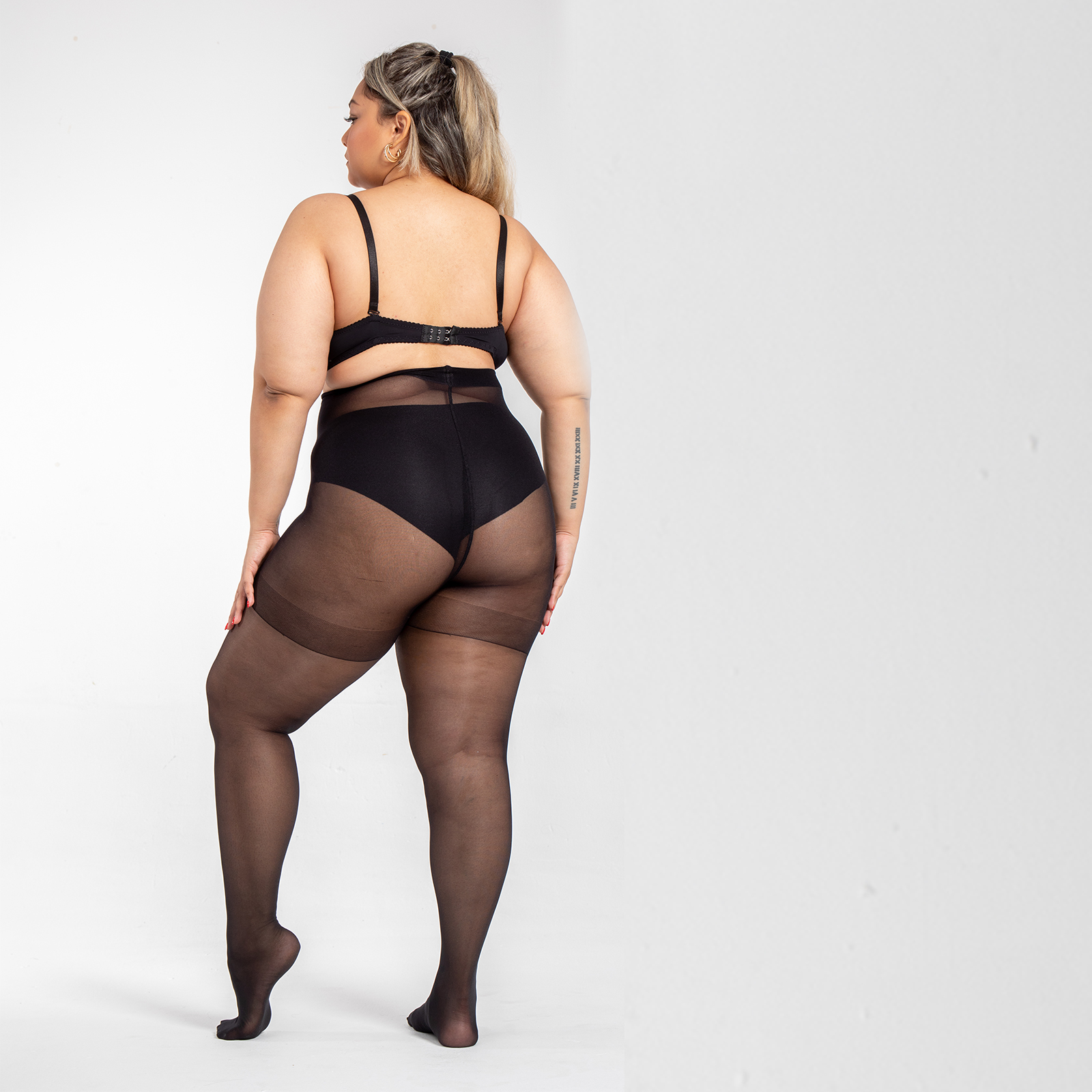 Plus Size Pantyhose: Your Ultimate Guide to Comfort, Confidence & Killer Style (No More Compromises!) -LADYFAN