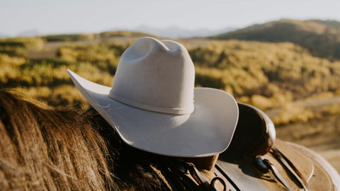 How to clean a white hat- an important step to follow.