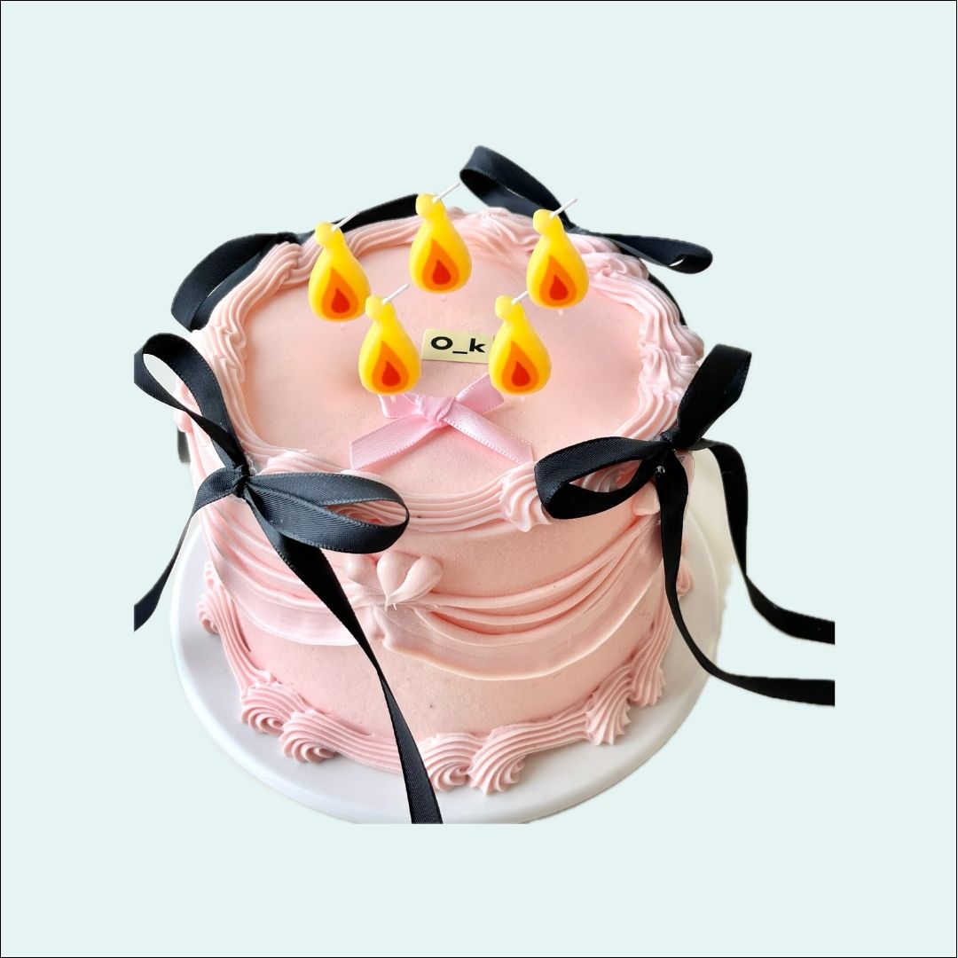 Flame-Shaped Birthday Candles - 5 Pack -Cozyolo Home Decor & Candle