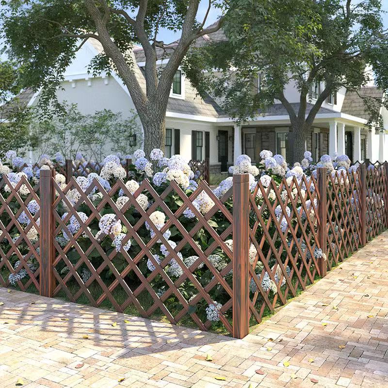 Retractable carbonized garden fence
