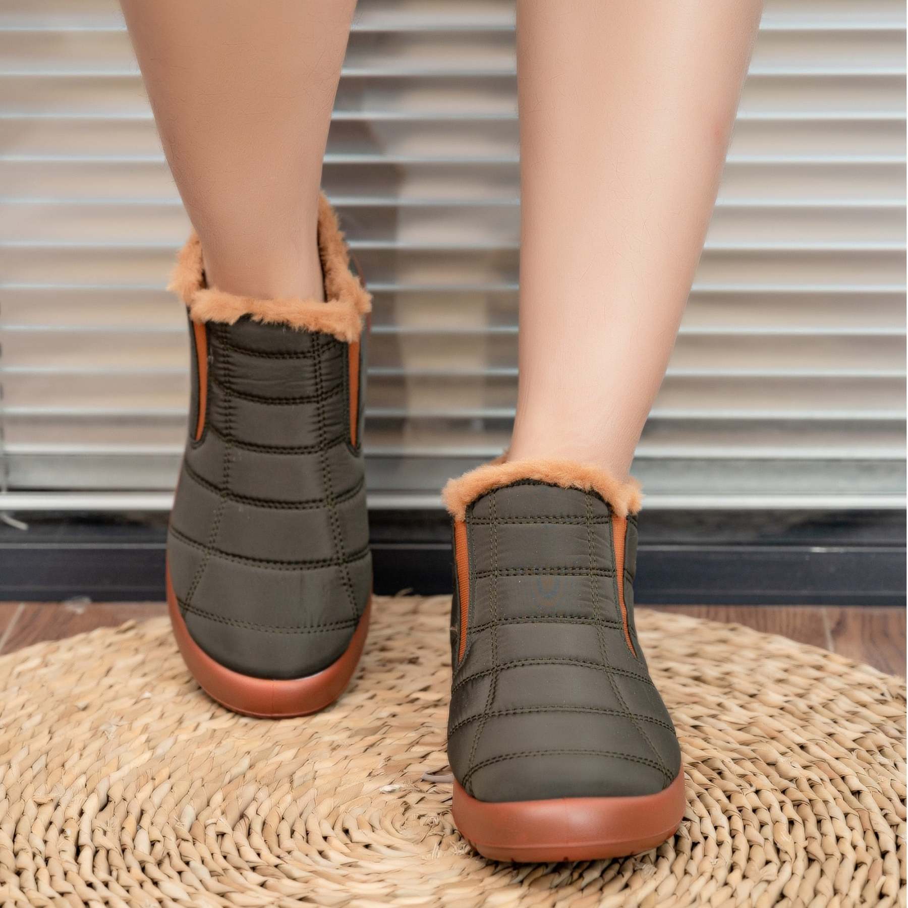 Bottes en fourrure imperméables légères et décontractées-Luckweek