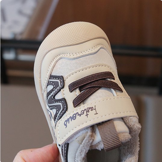 Children's soft-soled non-slip walking shoes