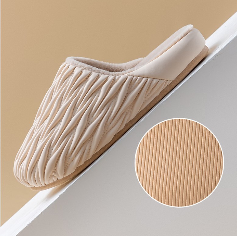 Unisex Yuan Gang Pleated Indoor Cotton Slippers