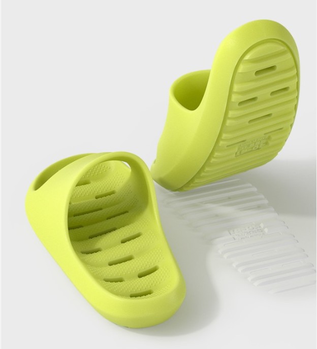 Non-slip waterproof slippers