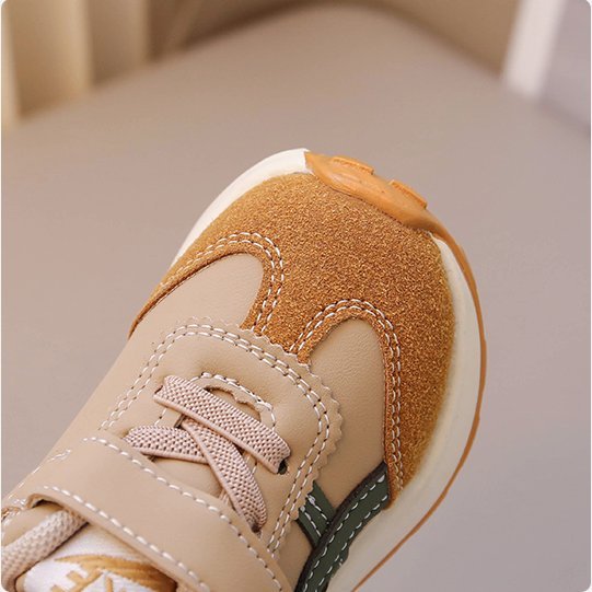 Soft-soled leather walking shoes for boys and girls