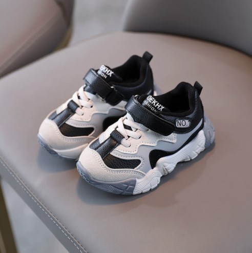 Boys' leather upper soft sole walking shoes