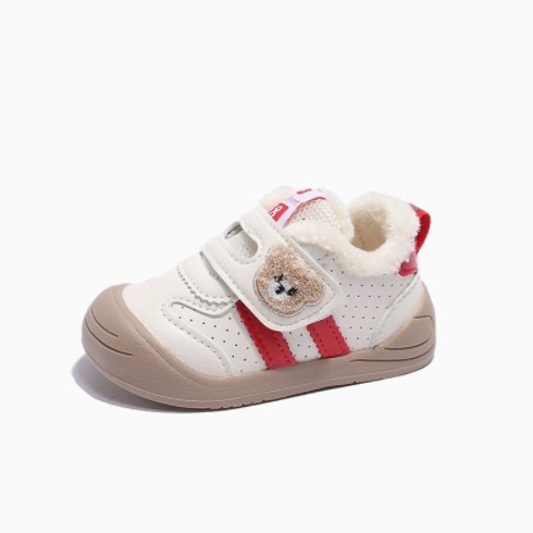 Warm walking shoes for baby boys and girls